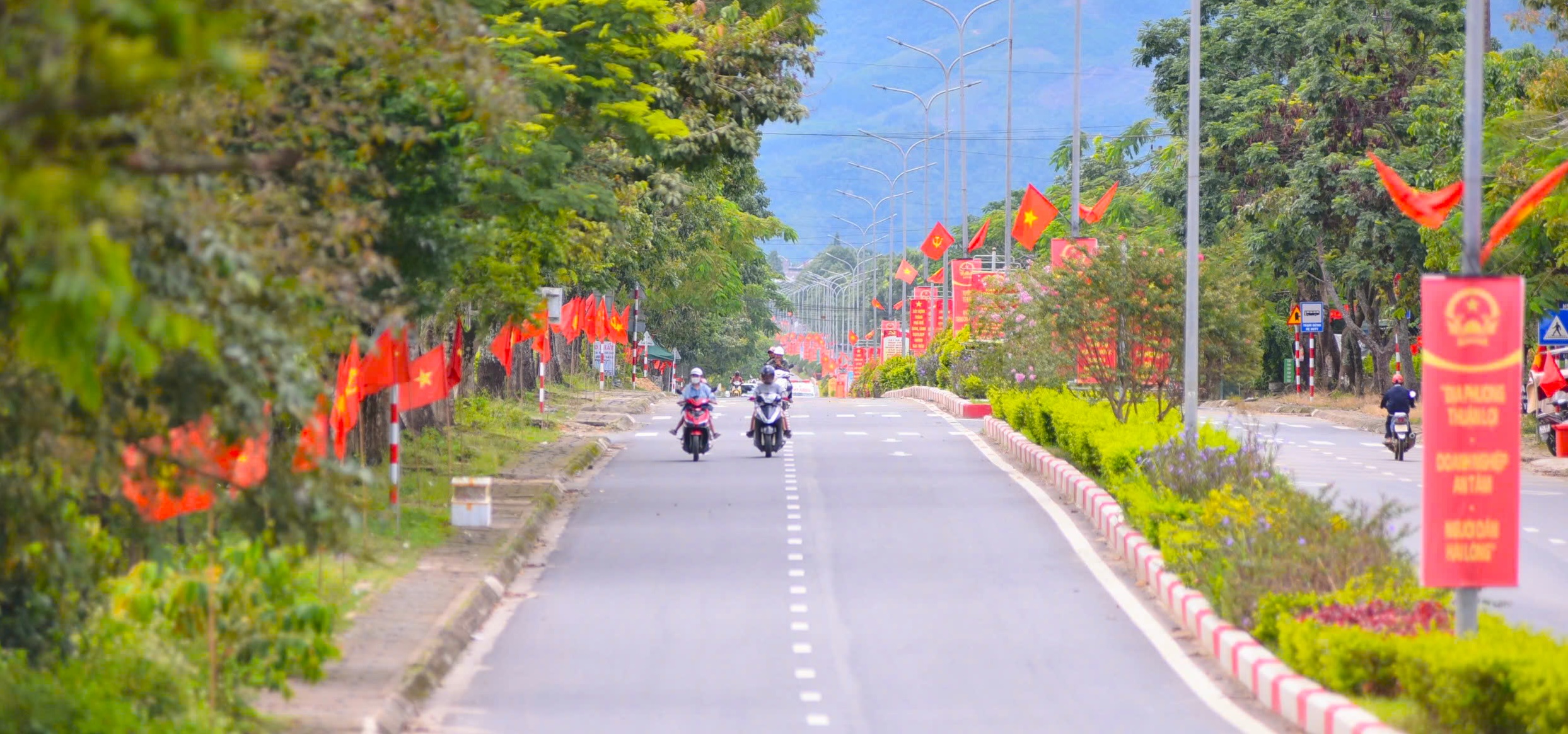 Đại hội đại biểu Đảng bộ thành phố lần thứ XVII không nhận hoa chúc mừng