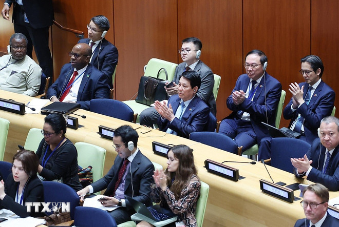 Chủ tịch nước Các quốc gia cần thực hiện đầy đủ cam kết về tài chính khí hậu