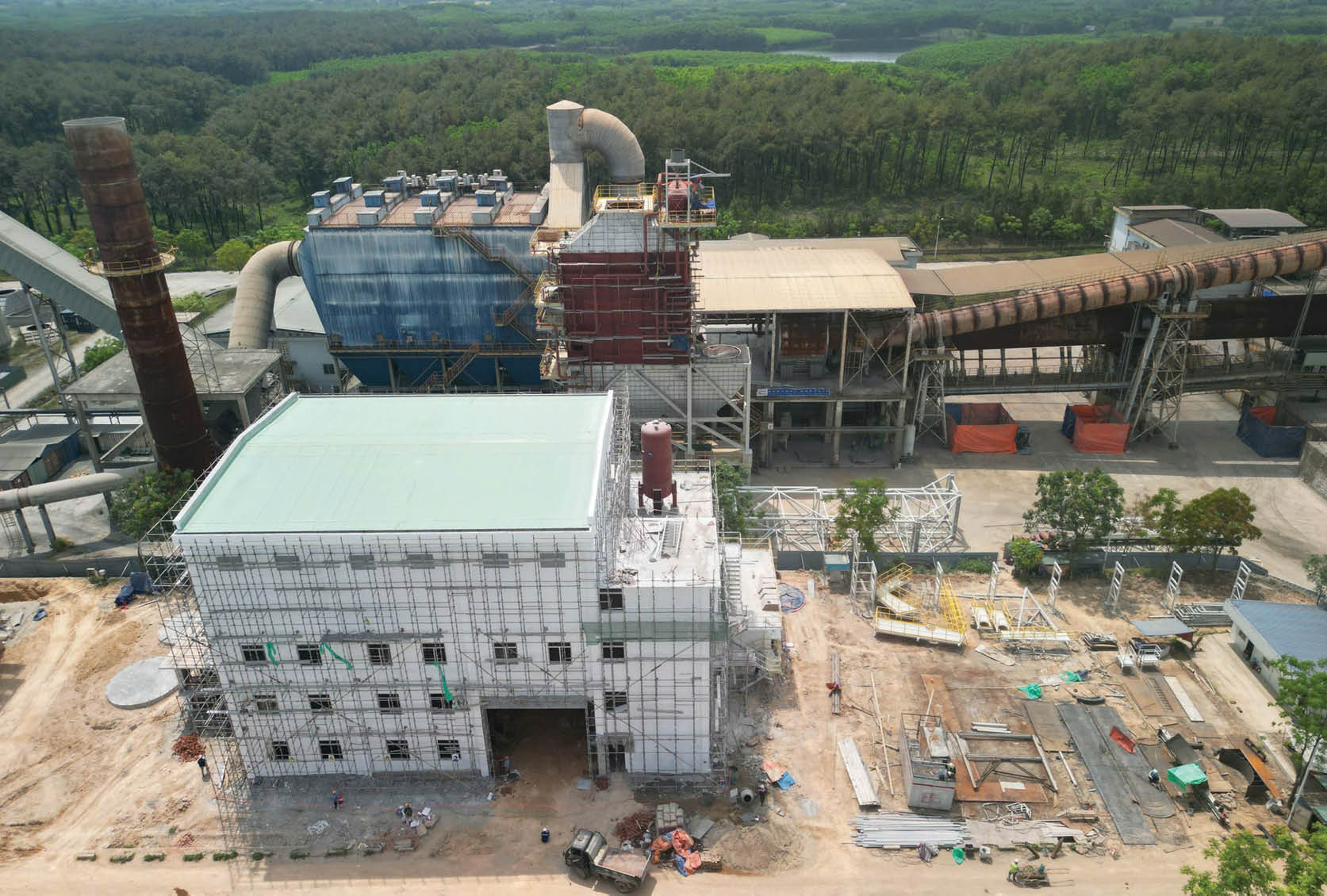 Hướng đến bảo vệ môi trường, phát triển xanh