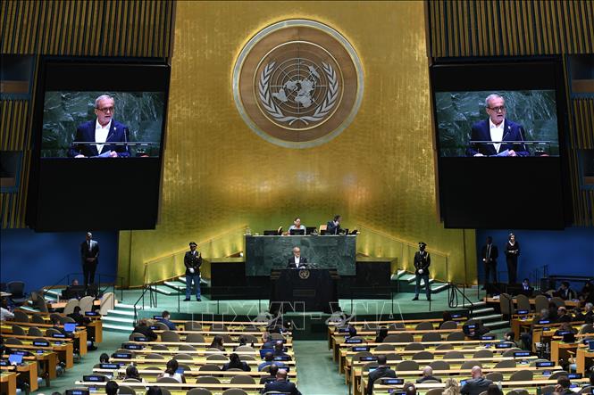 Những diễn biến xung quanh vụ Iran bị Liên hợp quốc tái áp đặt trừng phạt