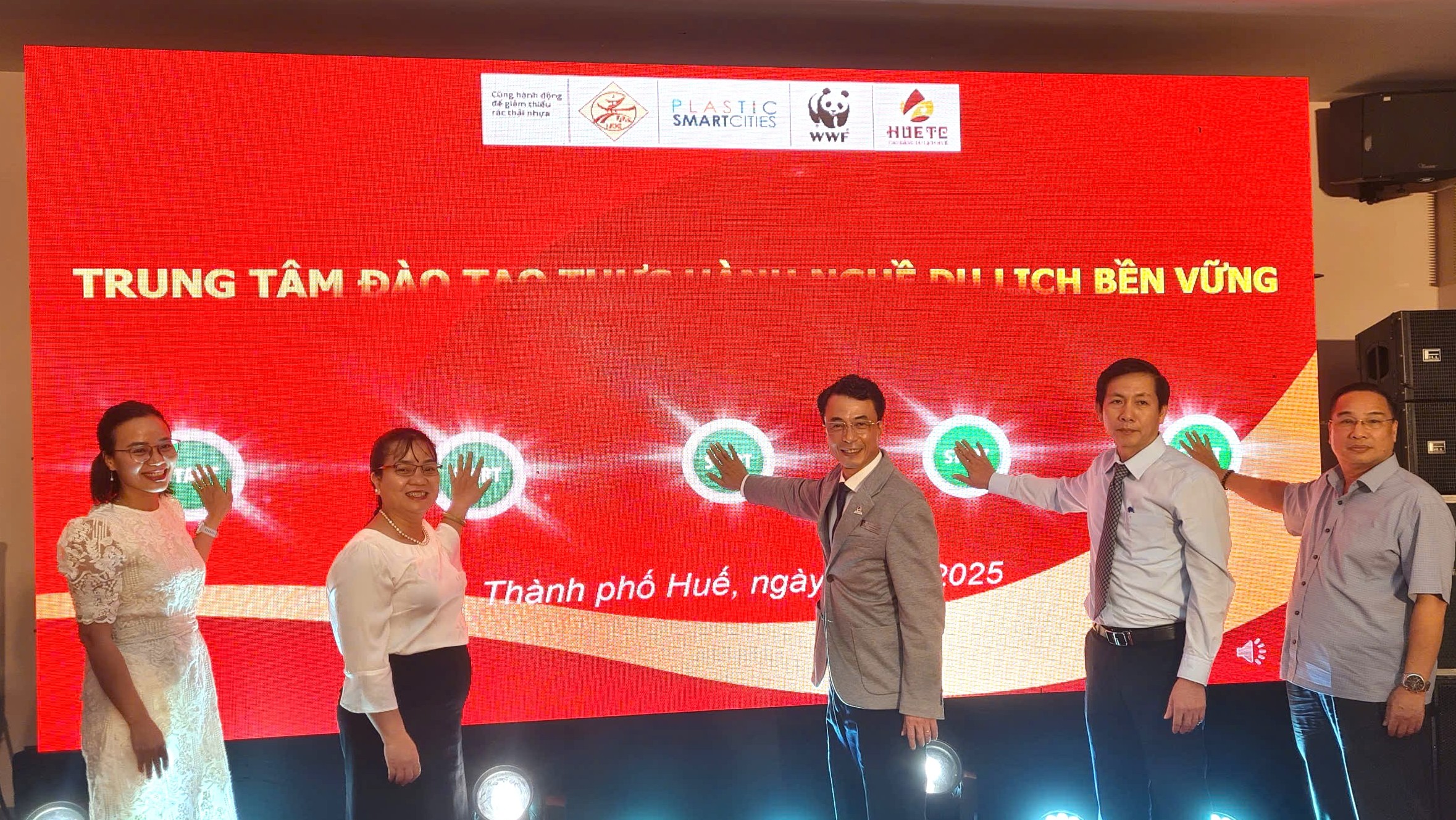 Ra mắt Trung tâm Đào tạo thực hành nghề du lịch bền vững