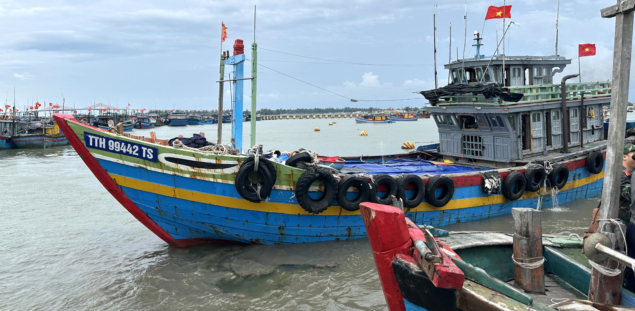 Từ 5h ngày 30 9, các tàu cá đảm bảo an toàn đi biển được phép ra khơi