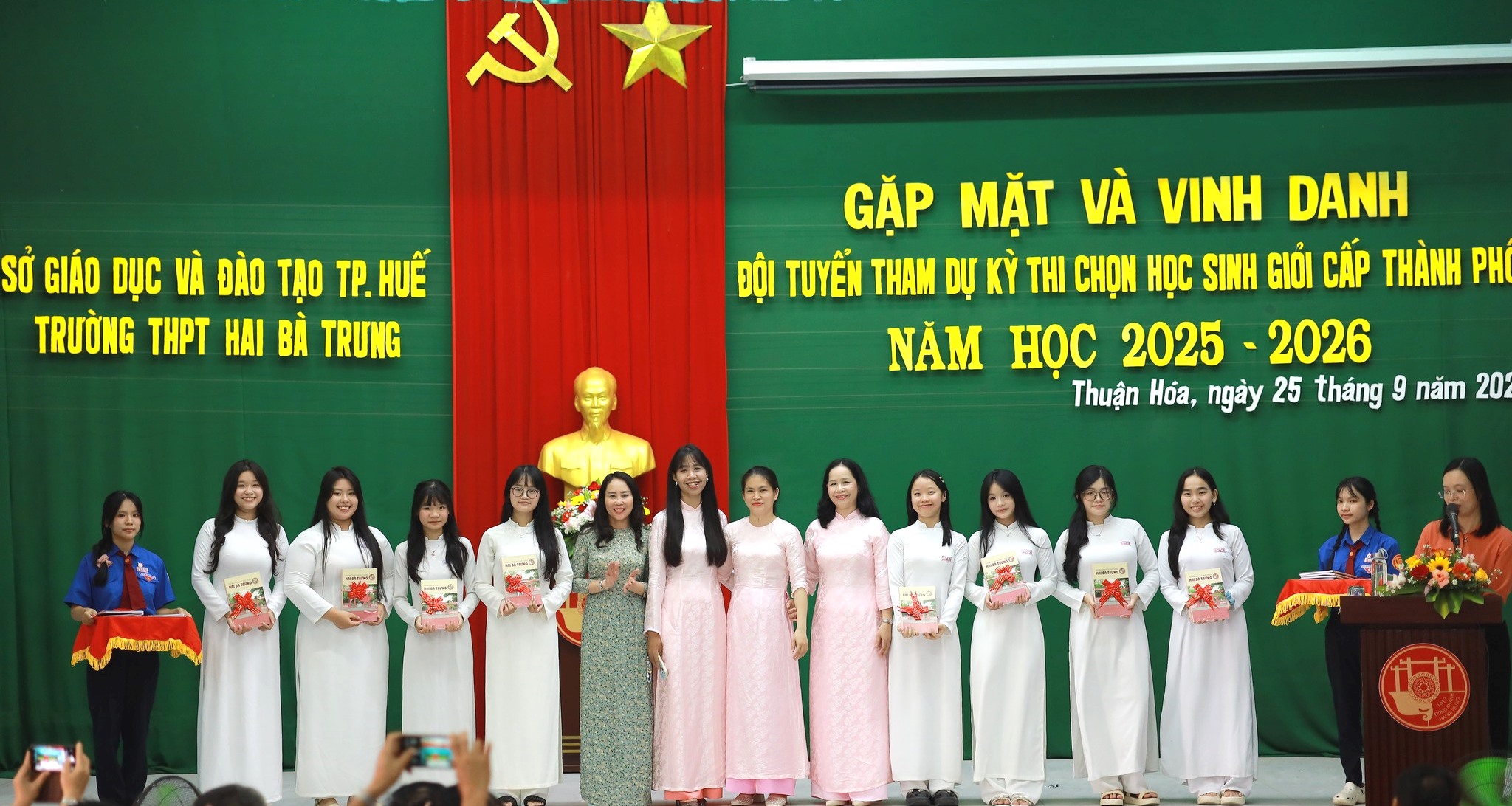 Hơn 3 300 học sinh tham gia Kỳ thi chọn học sinh giỏi THPT cấp thành phố