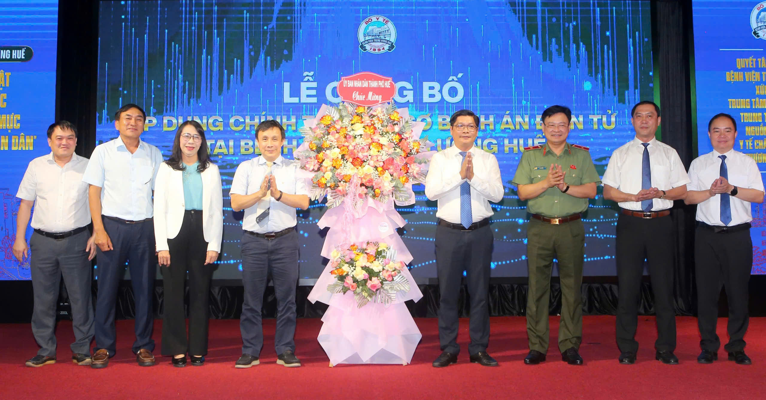 Bệnh viện Trung ương Huế công bố triển khai hồ sơ bệnh án điện tử