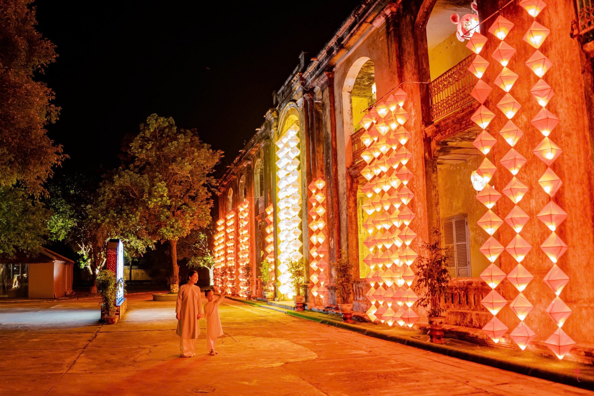 Chờ đón Trung thu Hoàng cung Huế