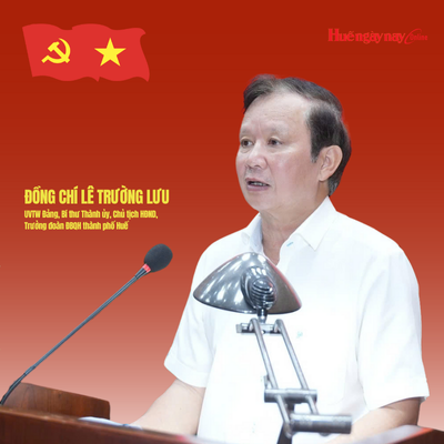 Tăng cường xây dựng Đảng và hệ thống chính trị trong sạch, vững mạnh; phát huy sức mạnh toàn dân; đẩy mạnh đổi mới sáng tạo, huy động mọi nguồn lực, tạo bứt phá trong phát triển kinh tế - xã hội, giữ vững quốc phòng - an ninh; xây dựng thành phố Huế phát triển theo hướng xanh - thông minh - giàu bản sắc