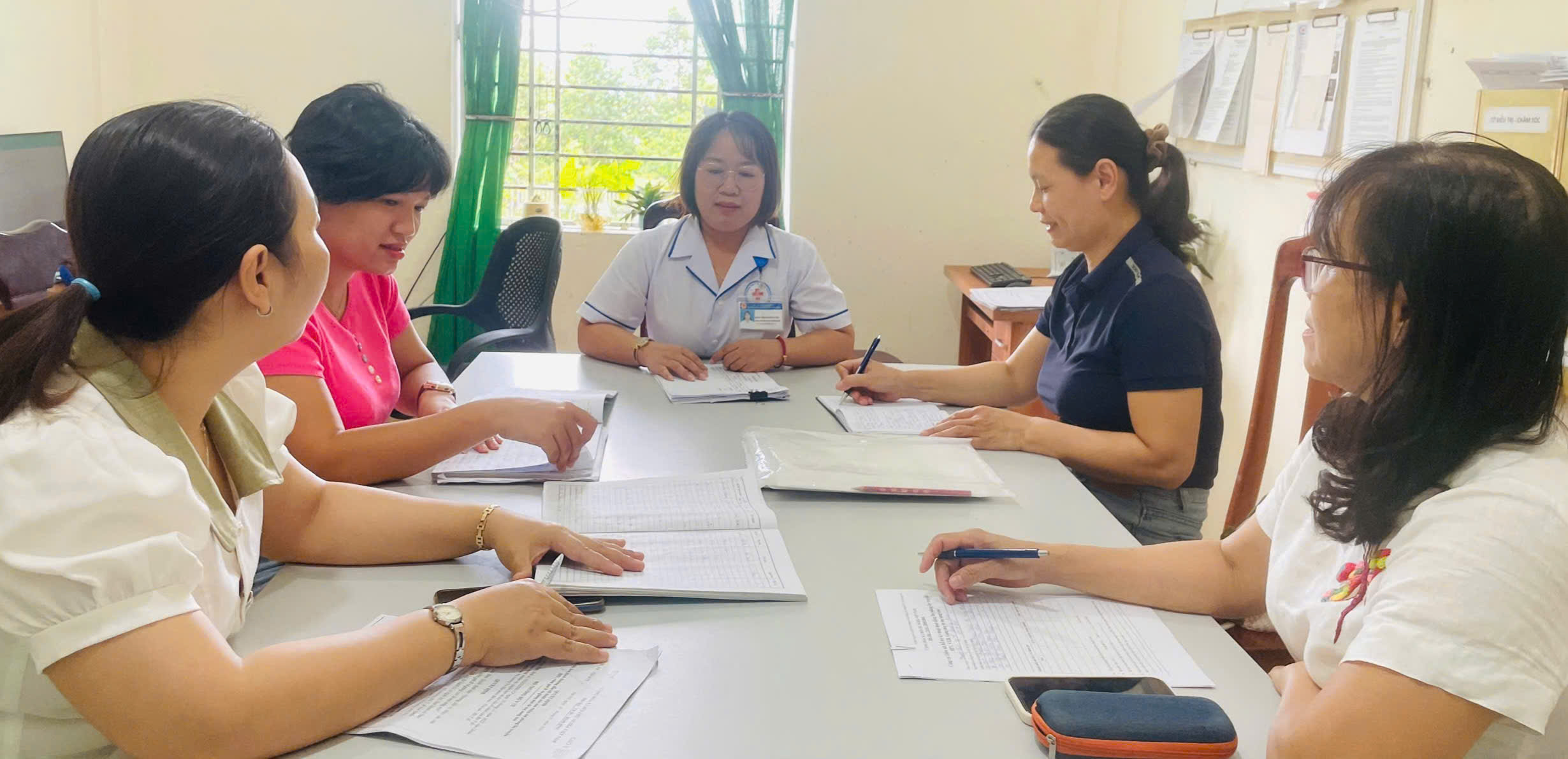 Tiến tới loại trừ HIV, viêm gan B lây truyền từ mẹ sang con