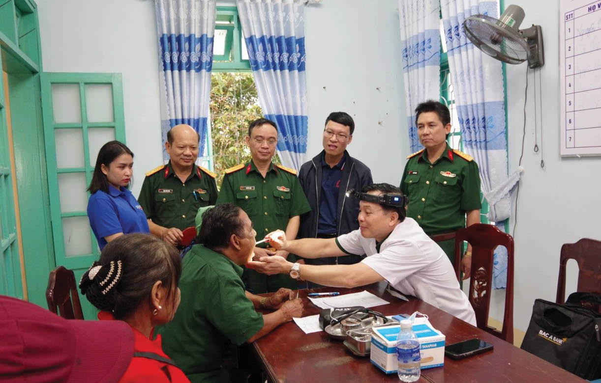 Nghĩa tình quân dân vùng biên