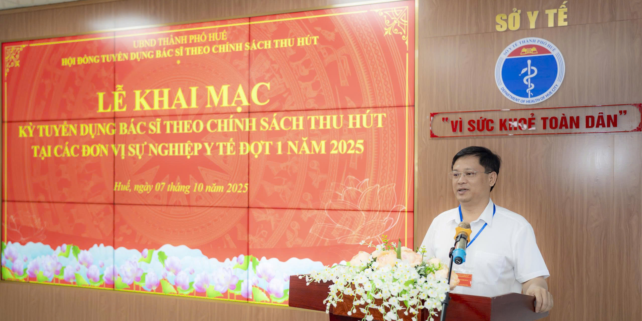 Khai mạc kỳ tuyển dụng bác sĩ theo chính sách thu hút tại các đơn vị y tế thành phố Huế