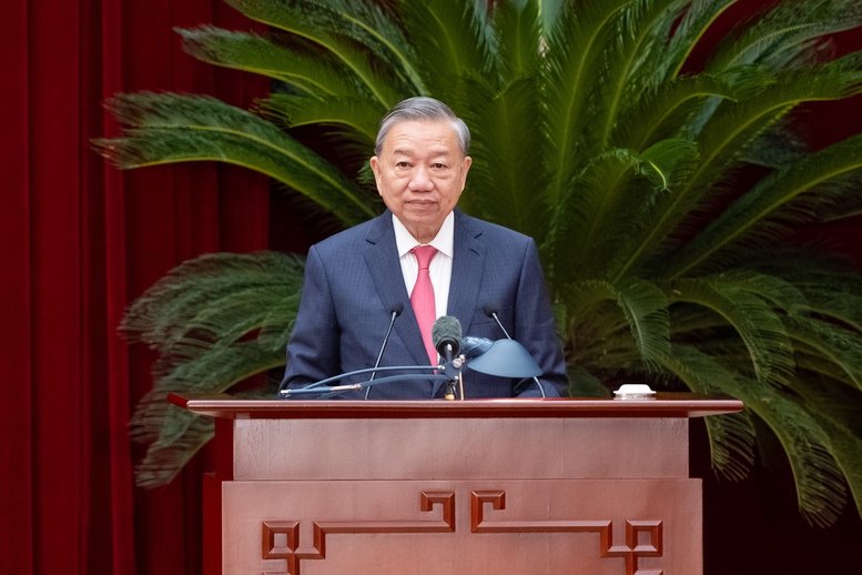 Bế mạc Hội nghị Trung ương 13