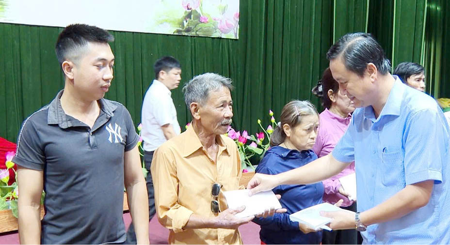 Khi mặt trận làm “nhạc trưởng”