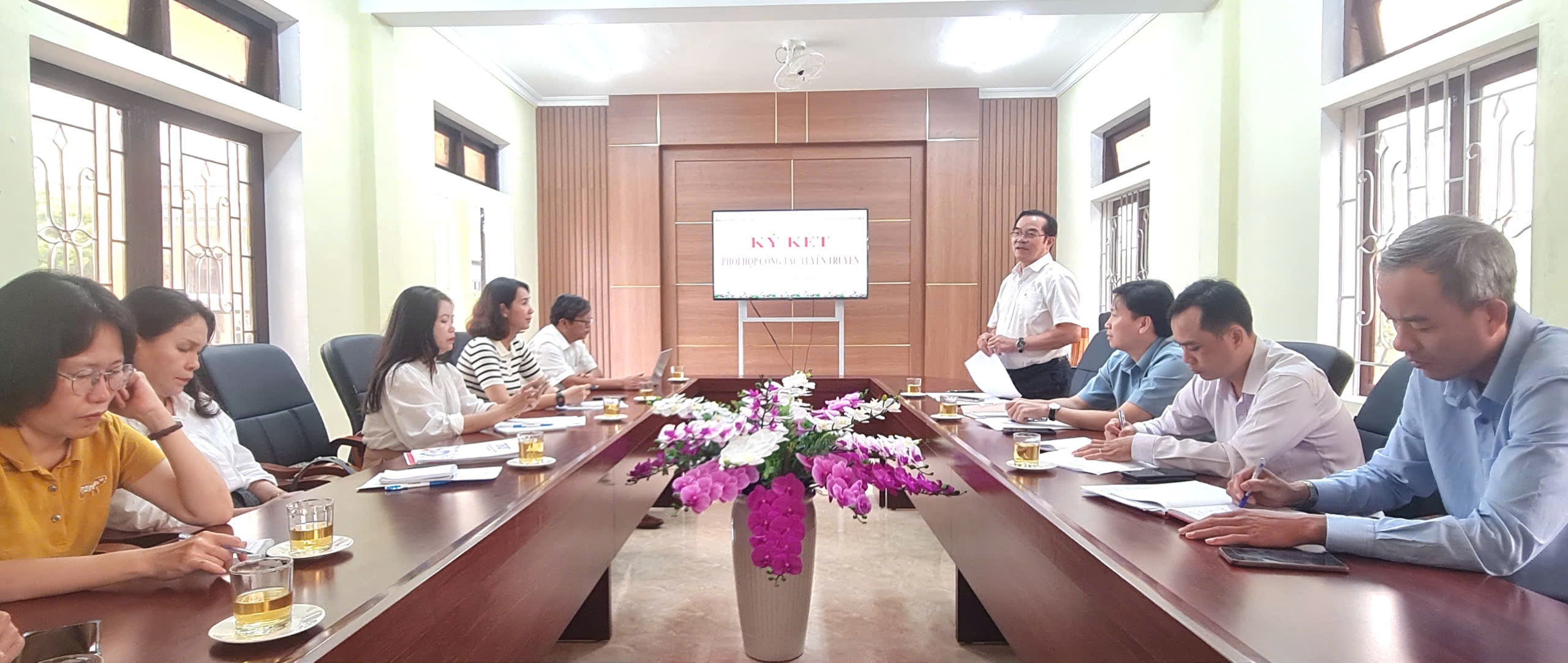 Phối hợp tuyên truyền, thúc đẩy kinh tế - xã hội vùng A Lưới