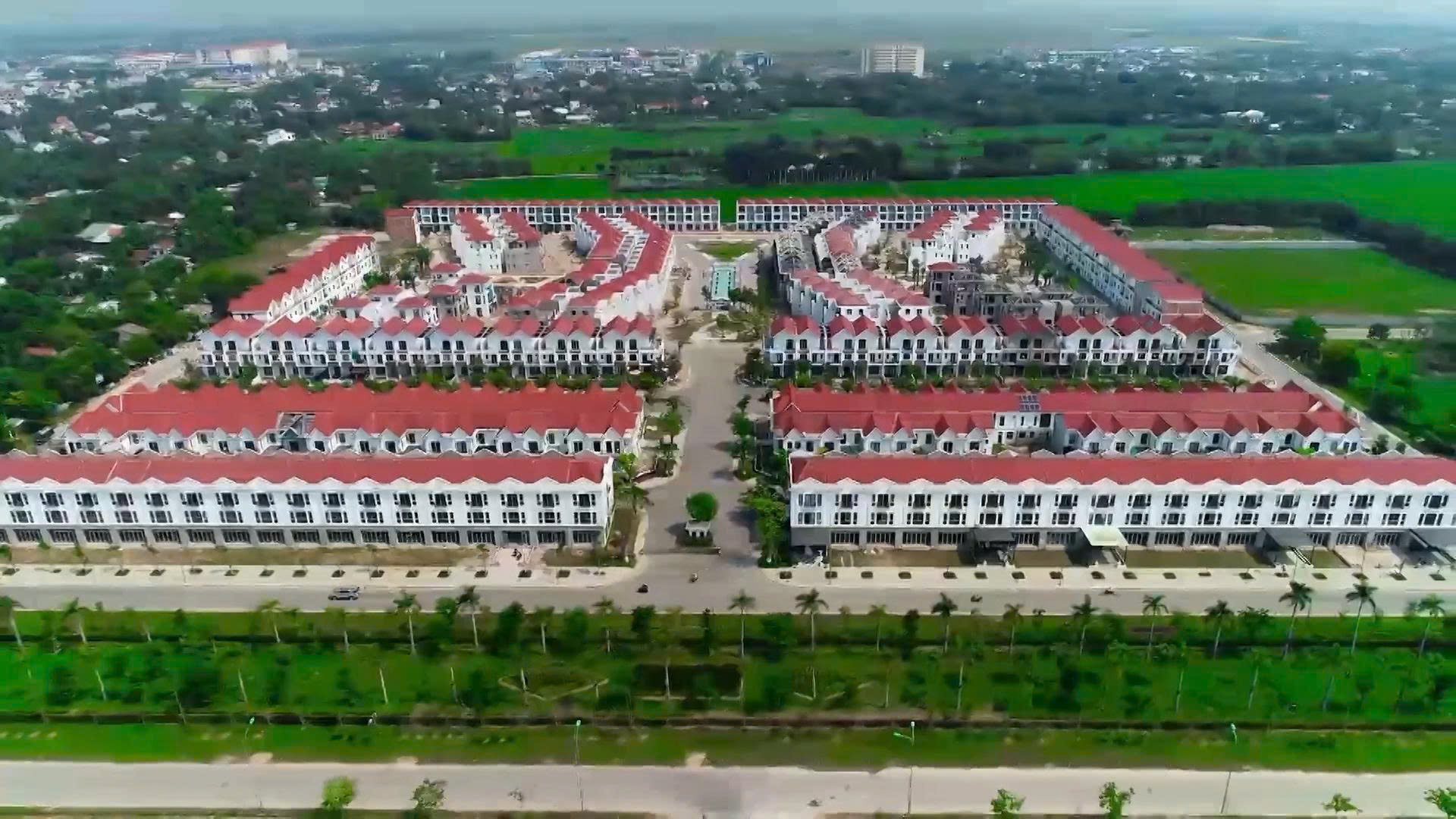 Lượng tồn kho bất động sản còn lớn