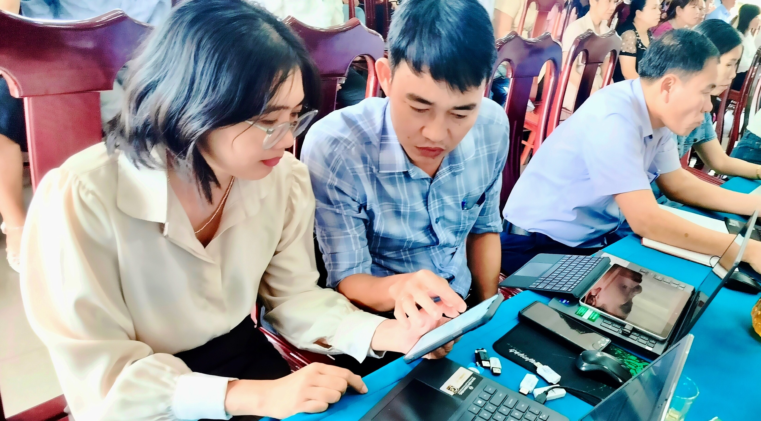 Tập huấn ứng dụng trí tuệ nhân tạo AI cho cán bộ, công chức, viên chức, người lao động