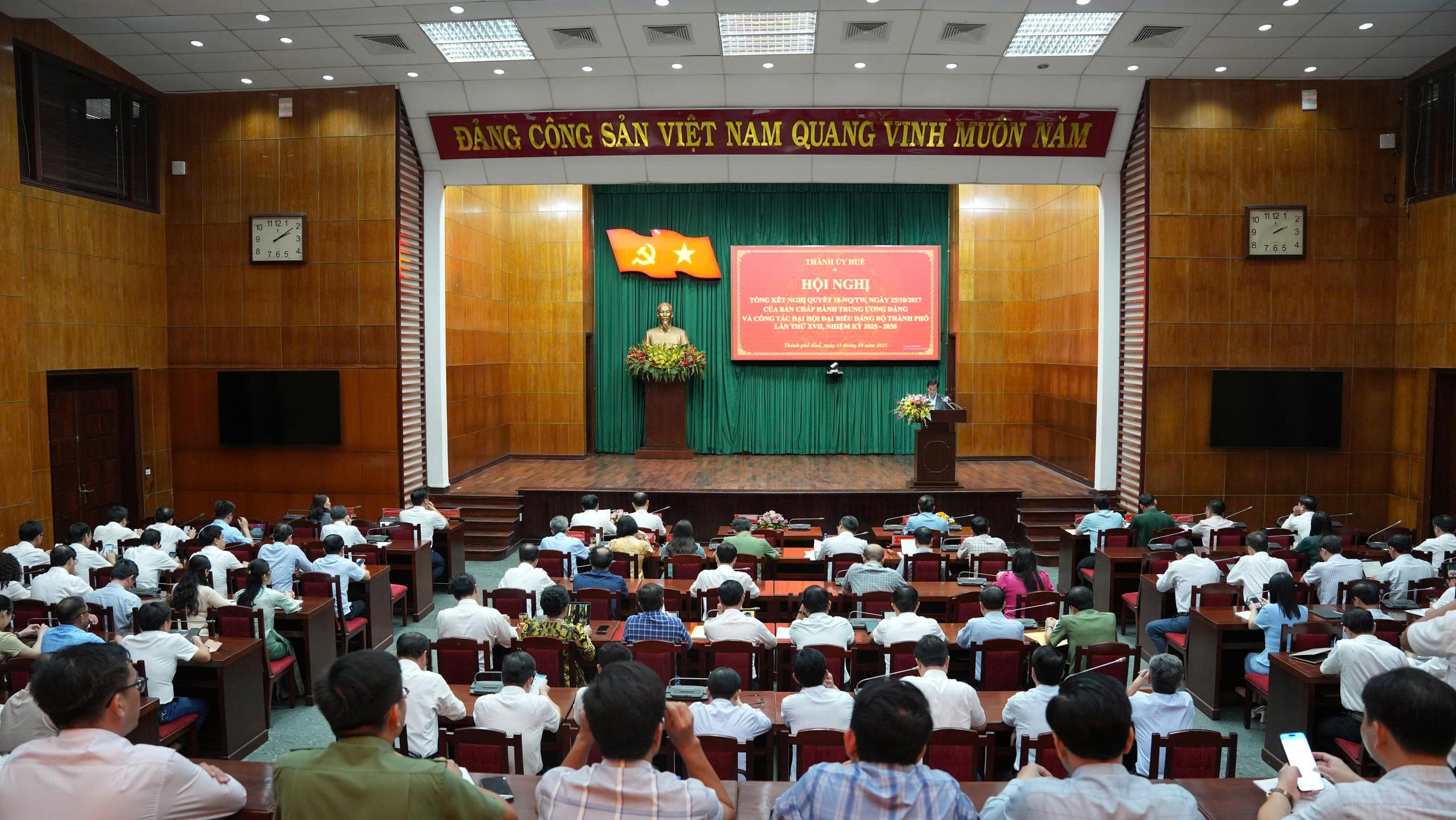 Bộ máy tinh gọn, hoạt động hiệu lực, hiệu quả