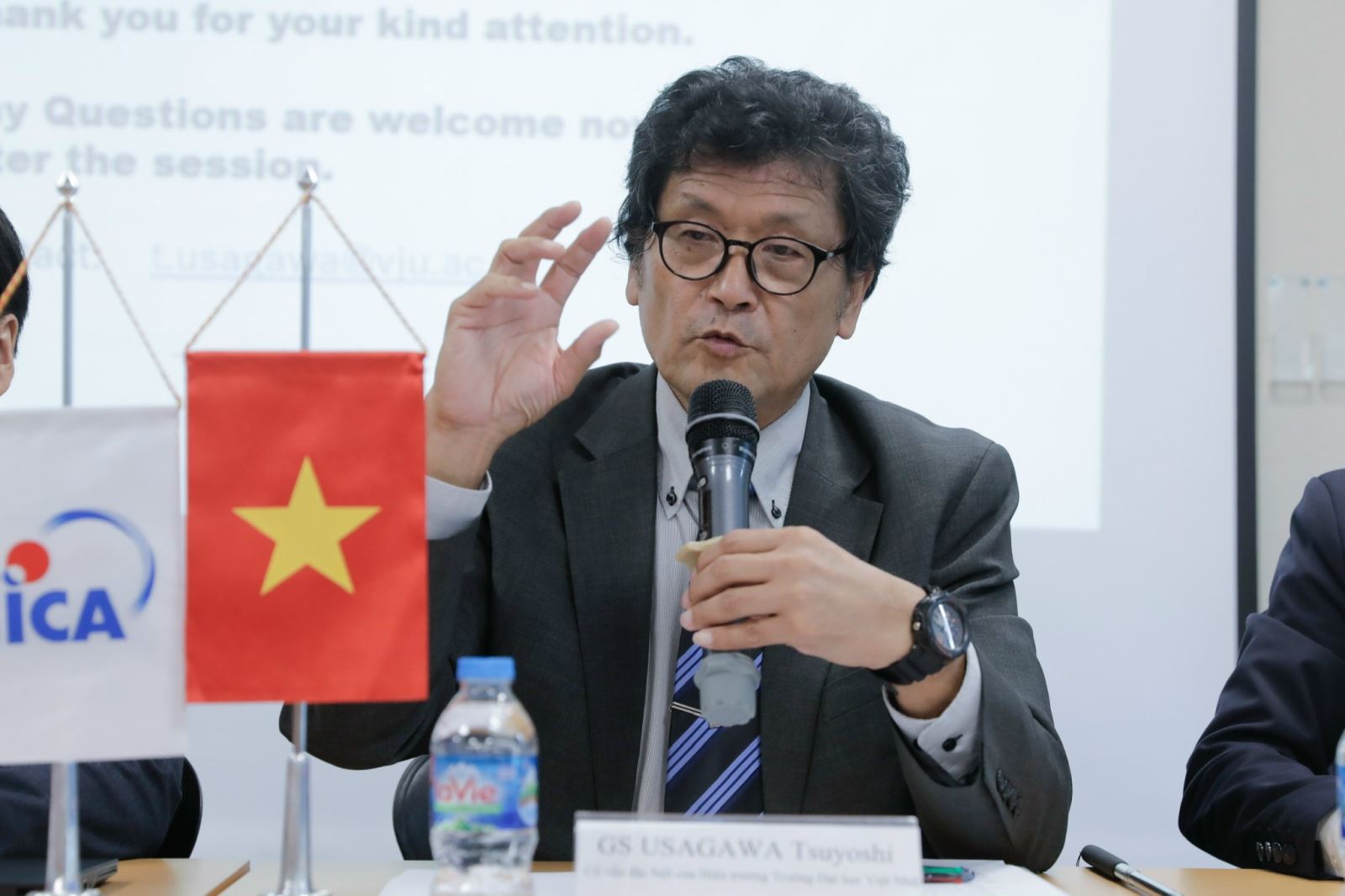 GS Usagawa Tsuyoshi Bán dẫn là ngành có lợi nhuận cao nhưng rủi ro cũng cao