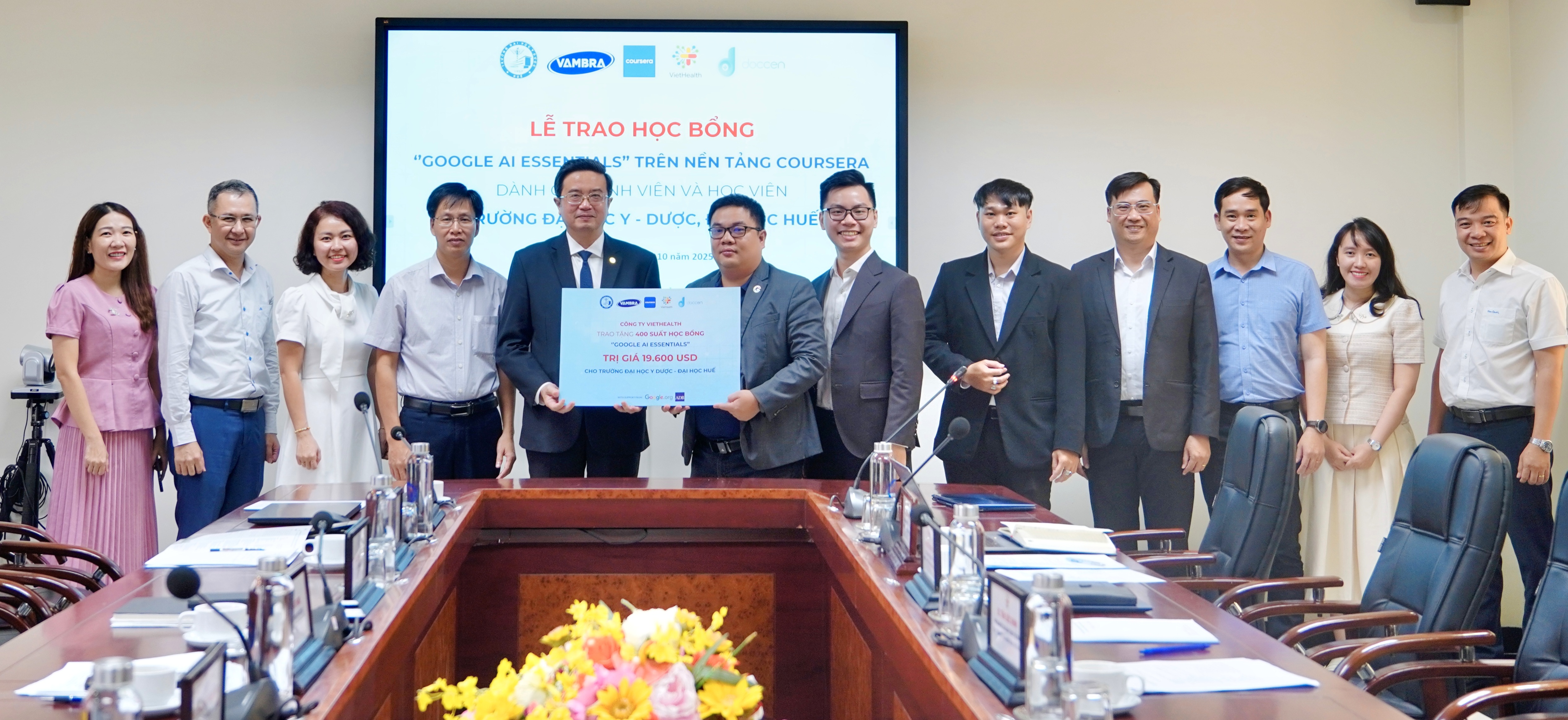 Trao 400 suất học bổng khóa học “Google AI Essentials”