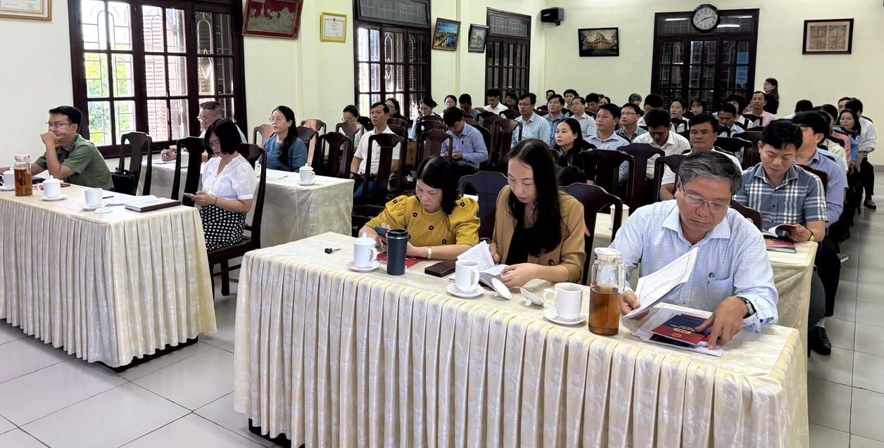 Tiếp tục đổi mới tổ chức bộ máy, cải cách hành chính, hoàn thiện thể chế