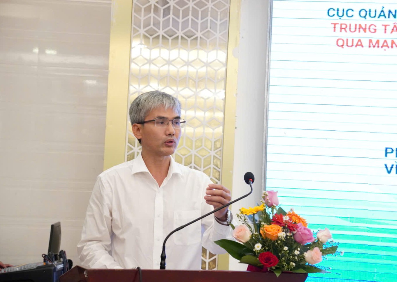 Nhiều vướng mắc liên quan đến đấu thầu qua mạng được giải đáp