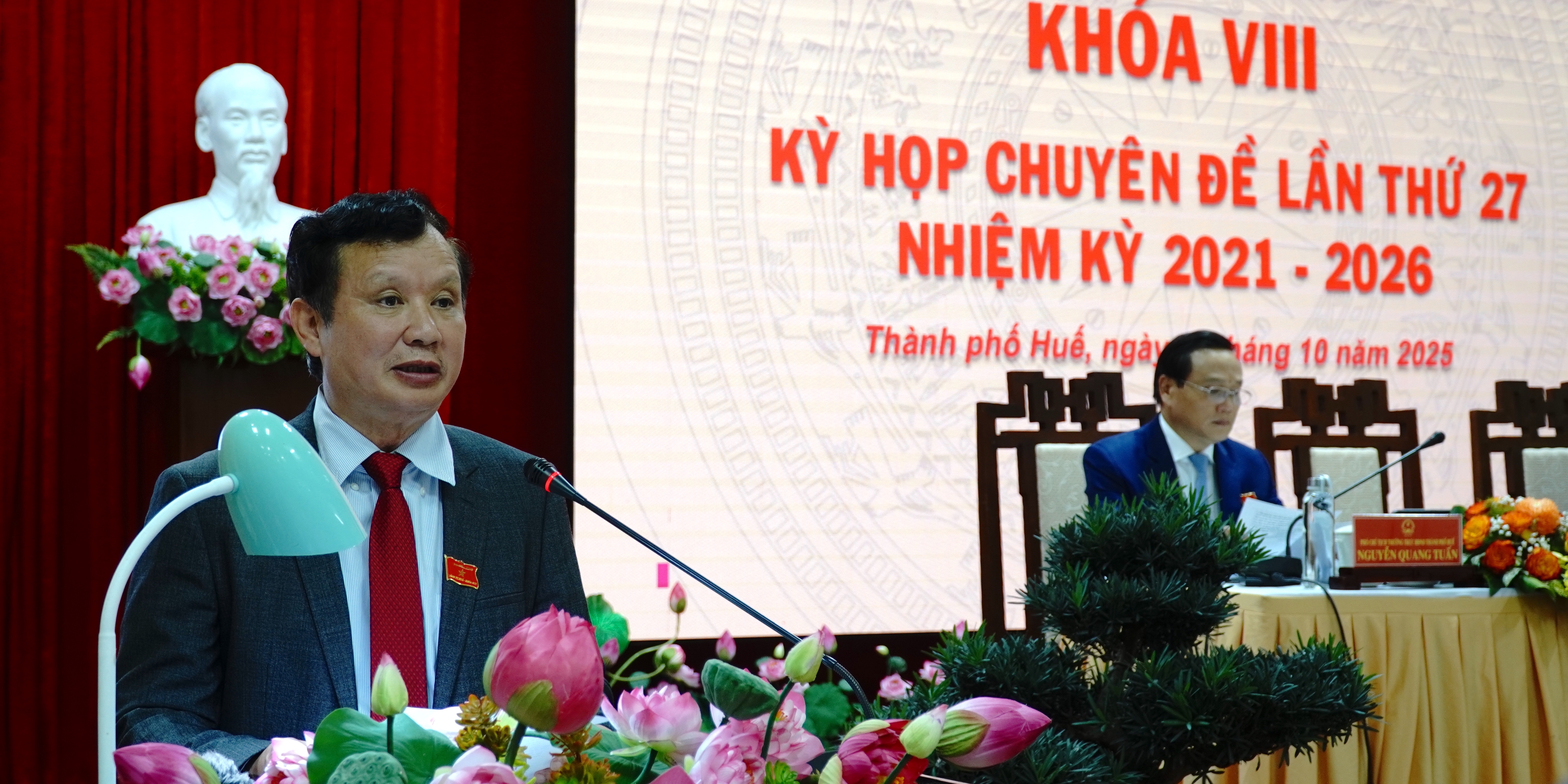 Tăng tốc đầu tư công, kịp thời tháo gỡ vướng mắc