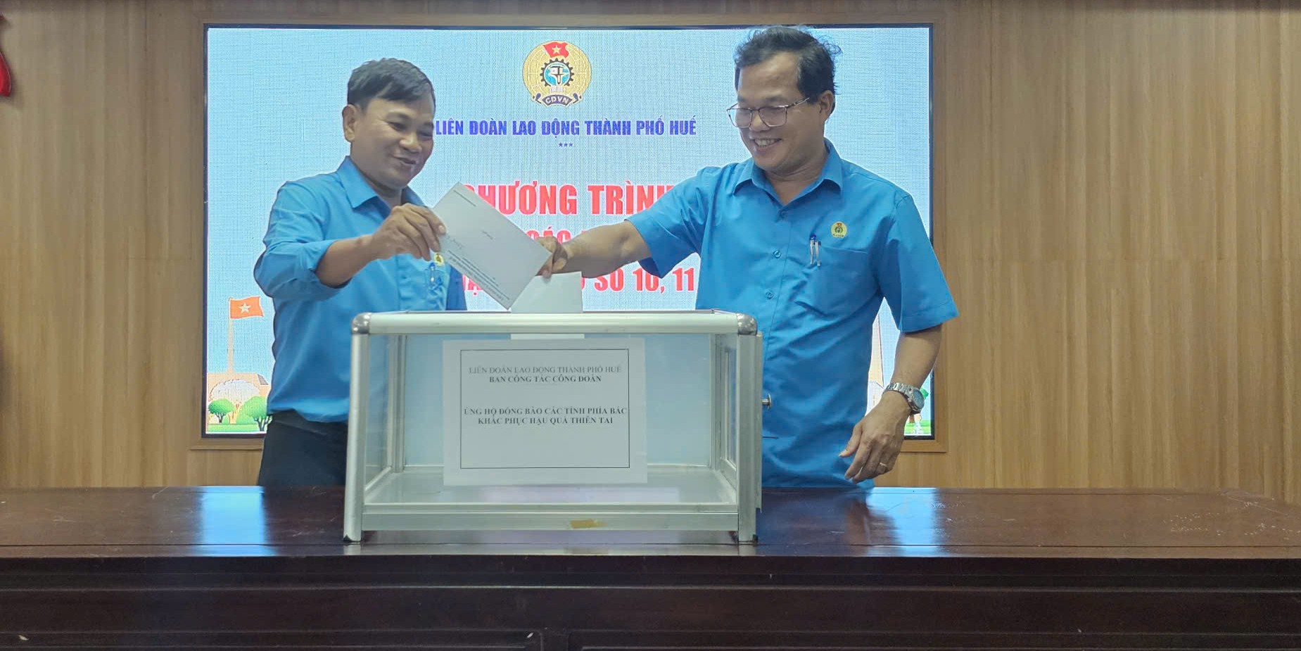 Liên đoàn Lao động thành phố Huế phát động ủng hộ các tỉnh phía Bắc khắc phục bão lụt