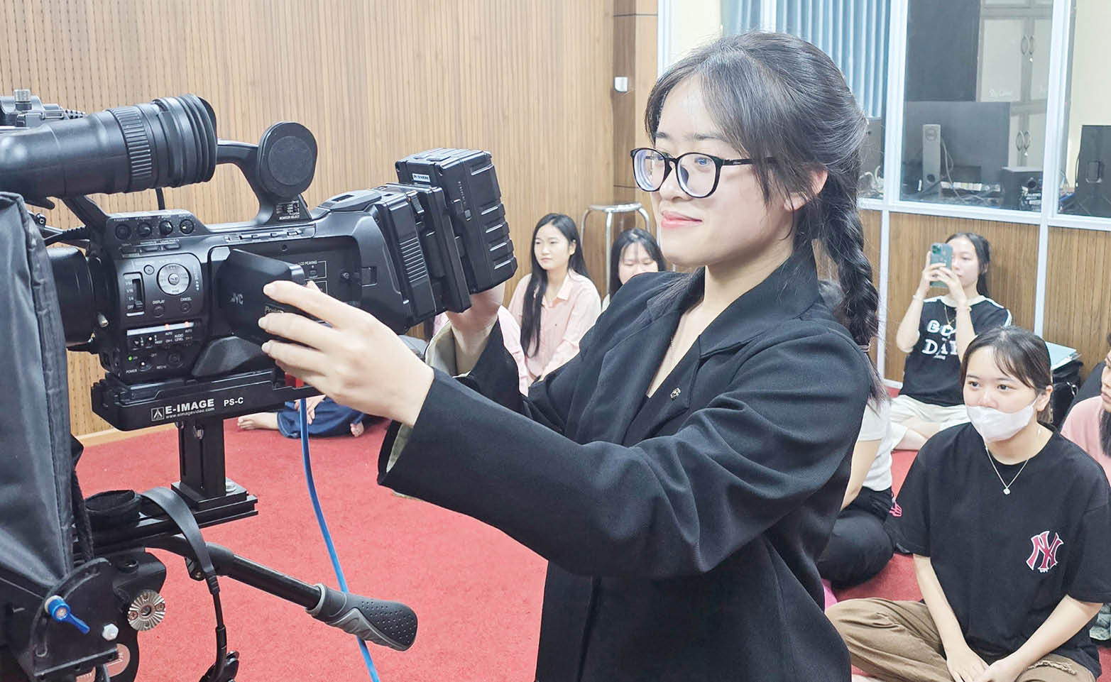 Theo đuổi nghề báo trong kỷ nguyên số