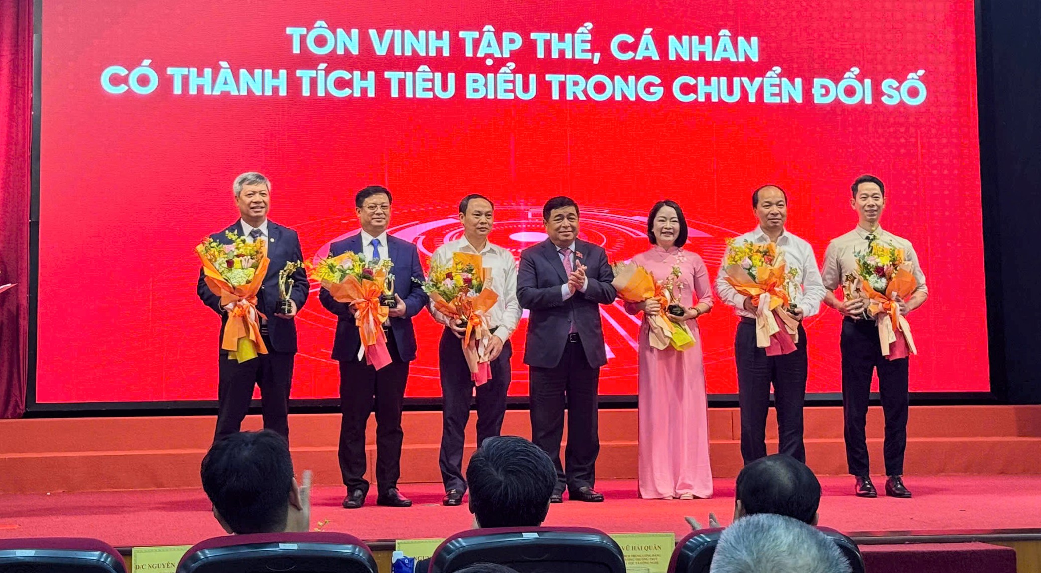 Huế xếp thứ 2 toàn quốc về mức độ chuyển đổi số