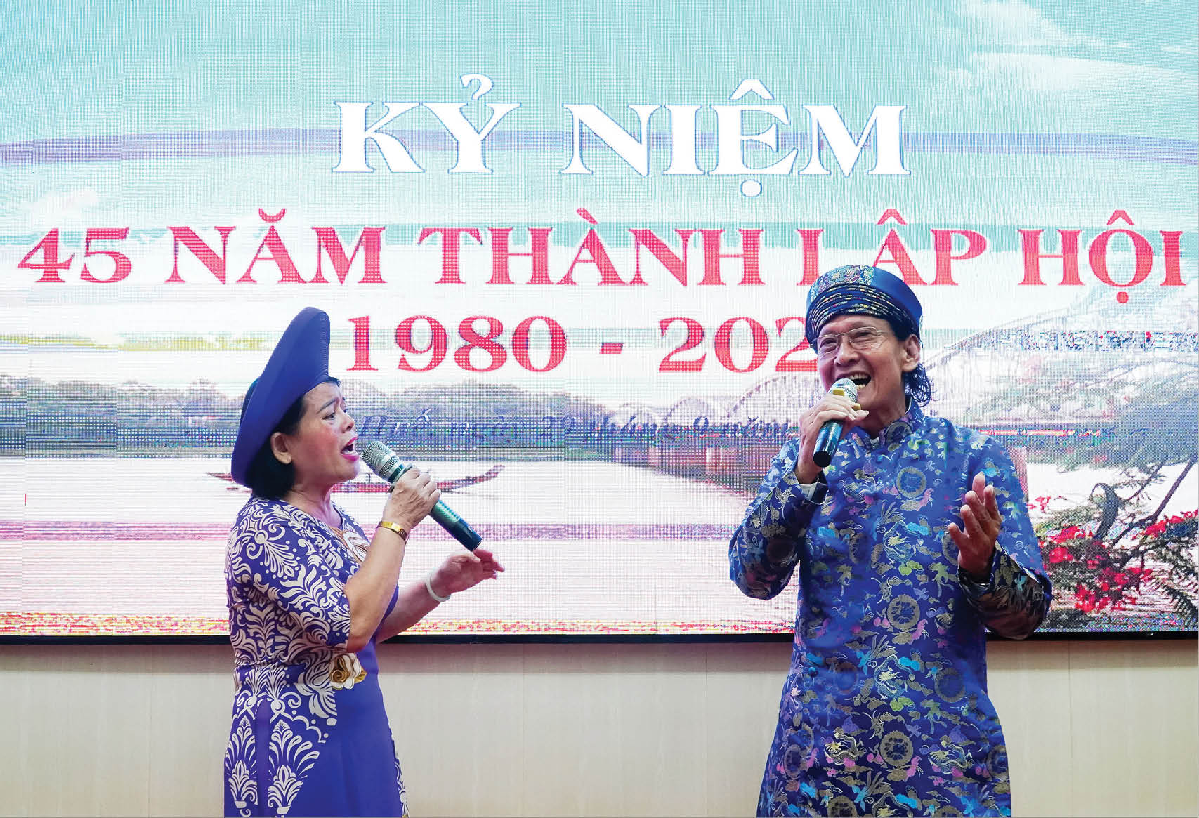 45 năm của Hương Giang thi hội