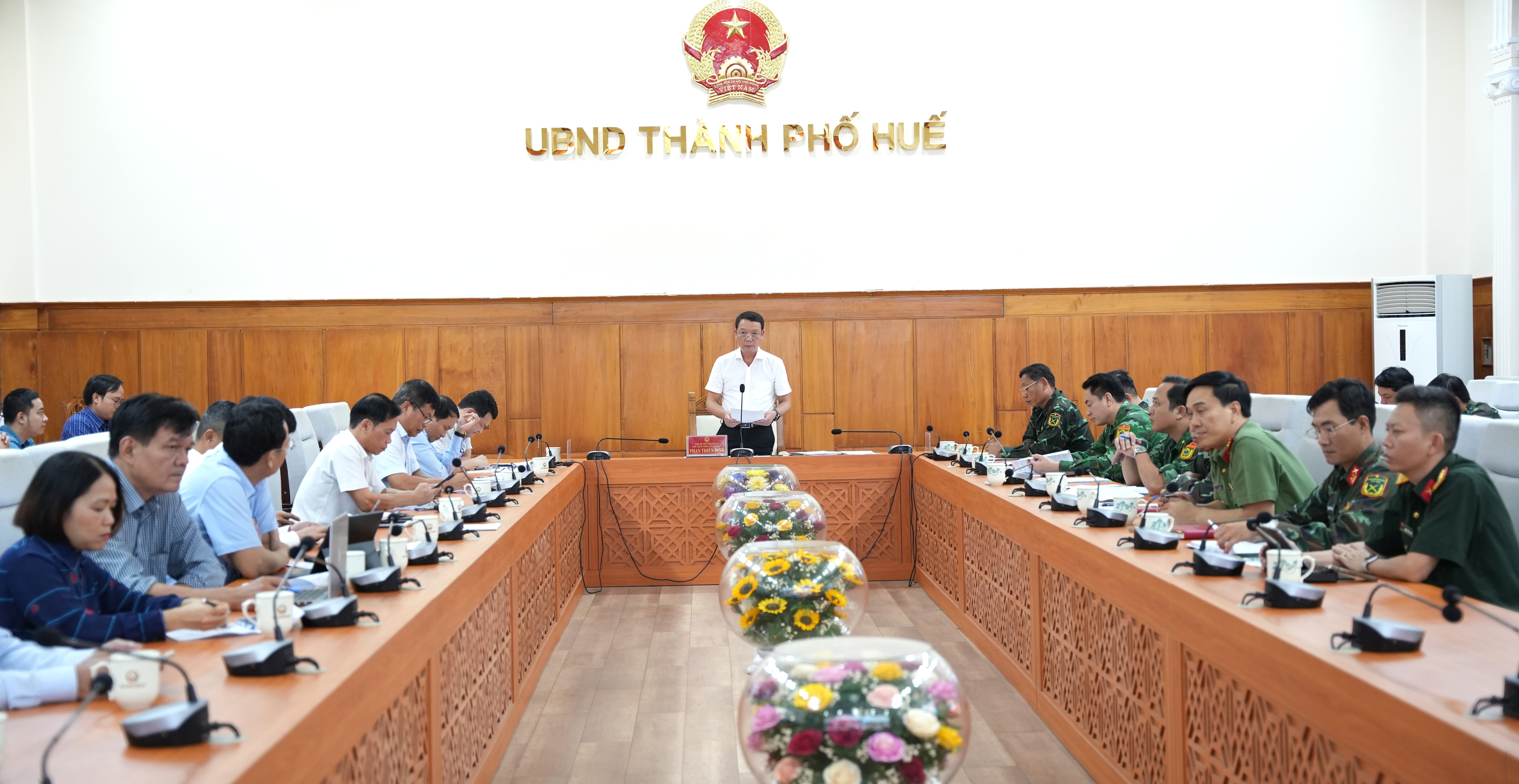 Phó Thủ tướng Trần Hồng Hà Chủ động ứng phó với bão số 12, hạn chế thấp nhất thiệt hại do mưa lớn