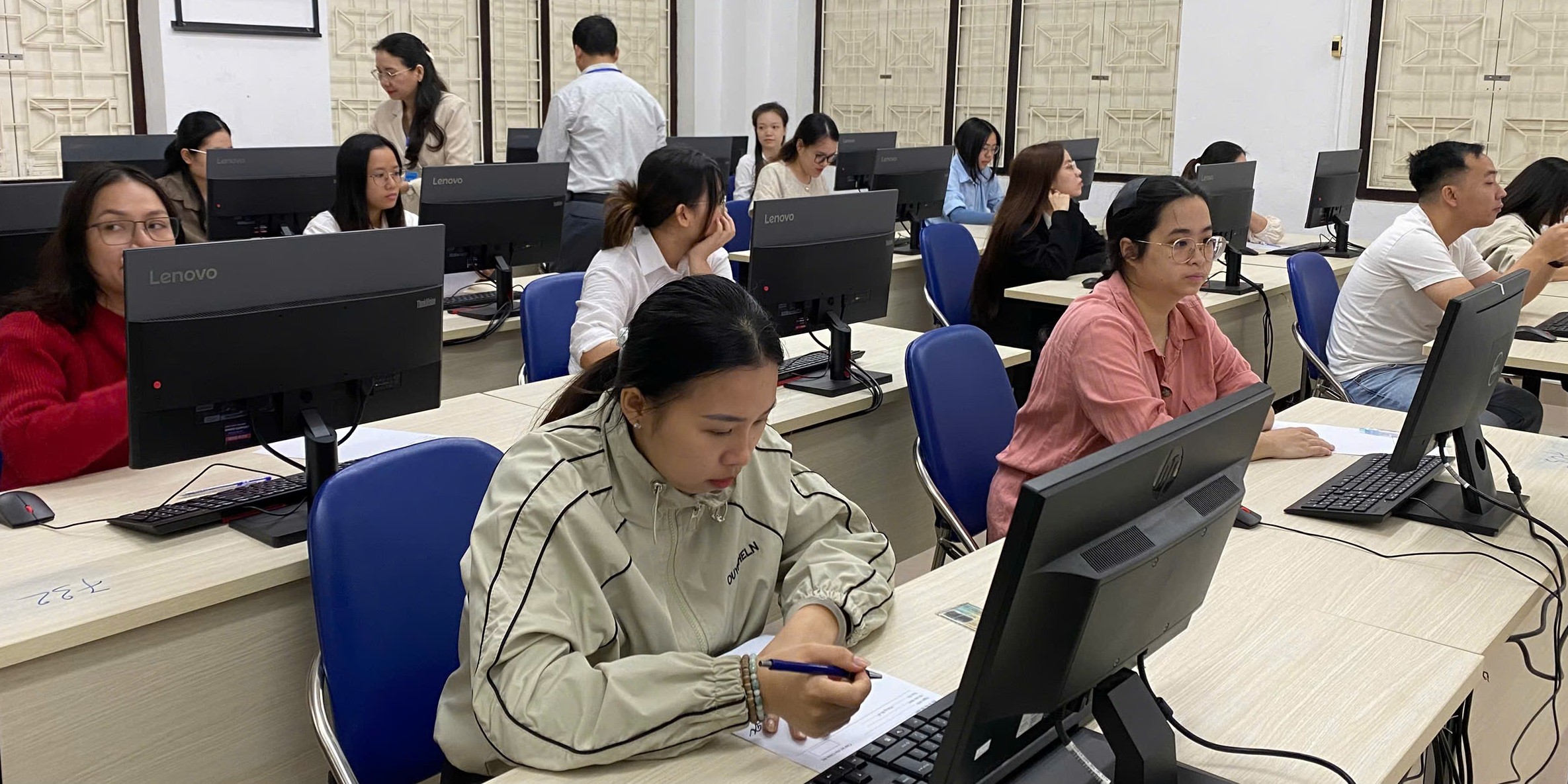 Tạm hoãn tổ chức phỏng vấn vòng 2 kỳ thi tuyển dụng công chức năm 2025