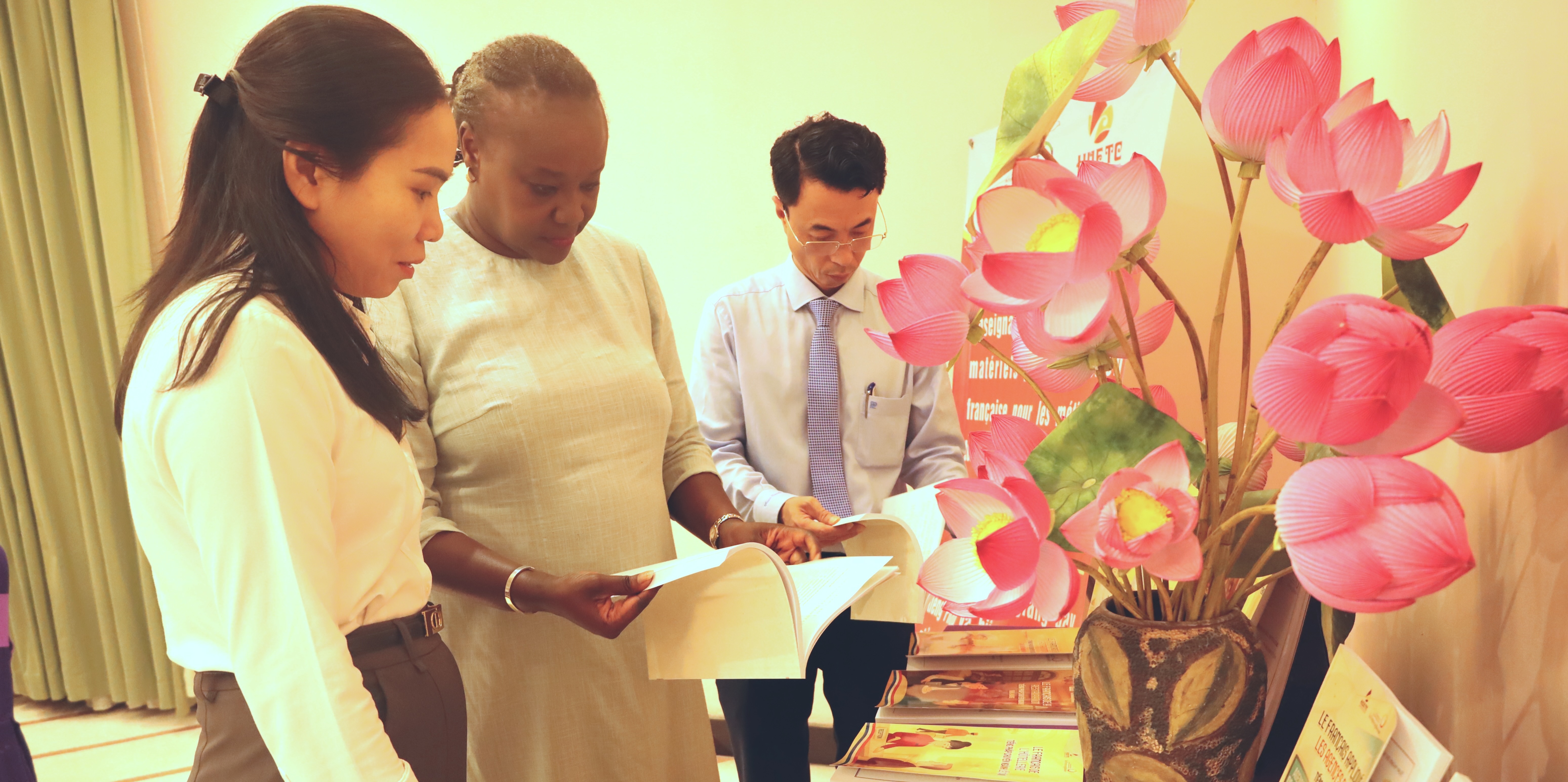 Hoàn thiện chương trình đào tạo tiếng Pháp chuyên ngành du lịch