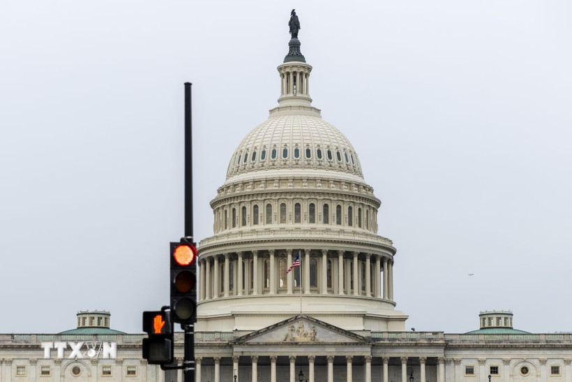 Thượng viện Mỹ lần thứ 12 không thể thông qua dự luật ngân sách tạm thời