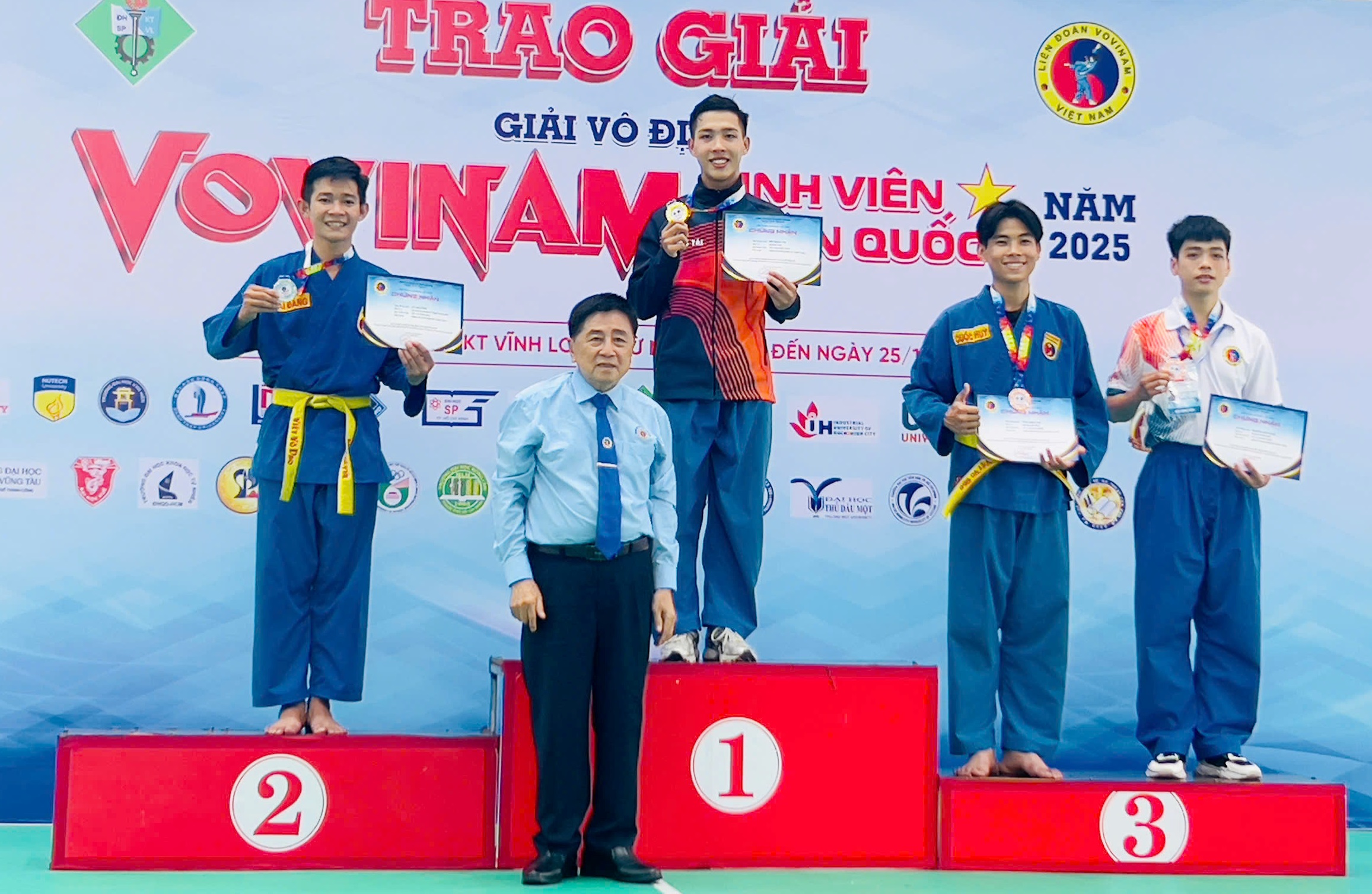 Khoa Giáo dục thể chất thắng lớn tại giải Vovinam sinh viên toàn quốc