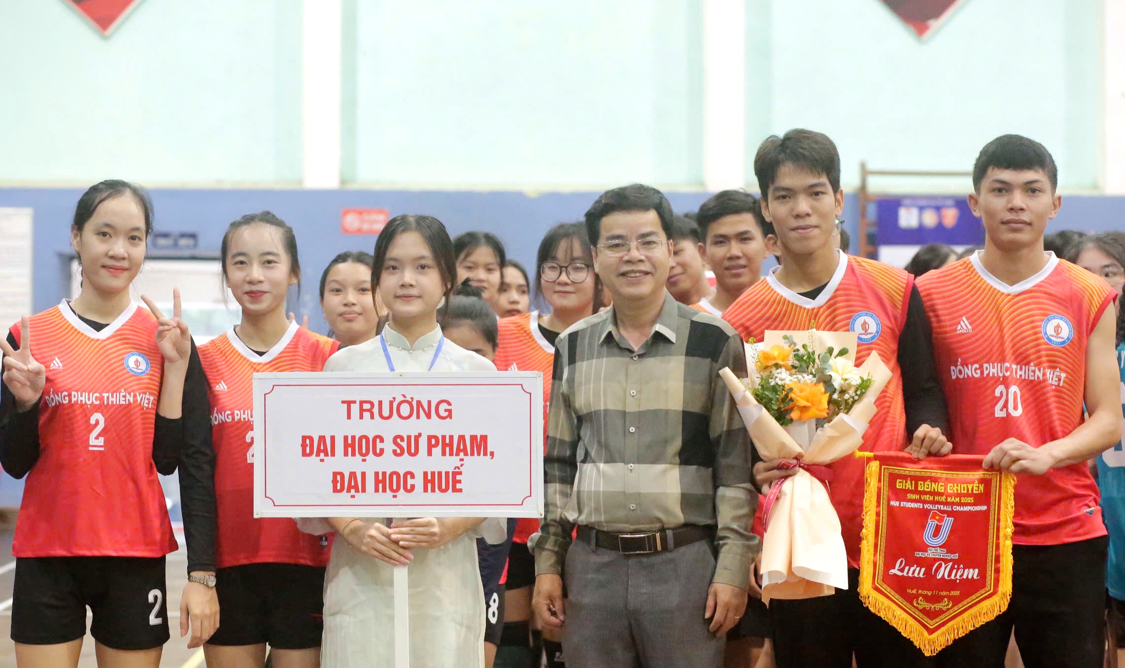 Hứa hẹn nhiều trận đấu kịch tính tại giải bóng chuyền sinh viên Huế 2025