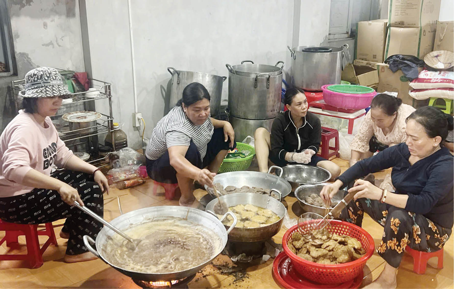 Cơn lũ qua đi tình người còn mãi