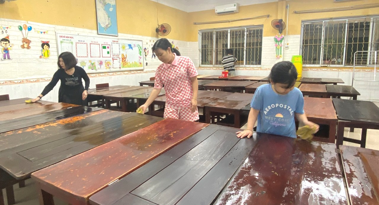 Ổn định trường lớp sau lũ