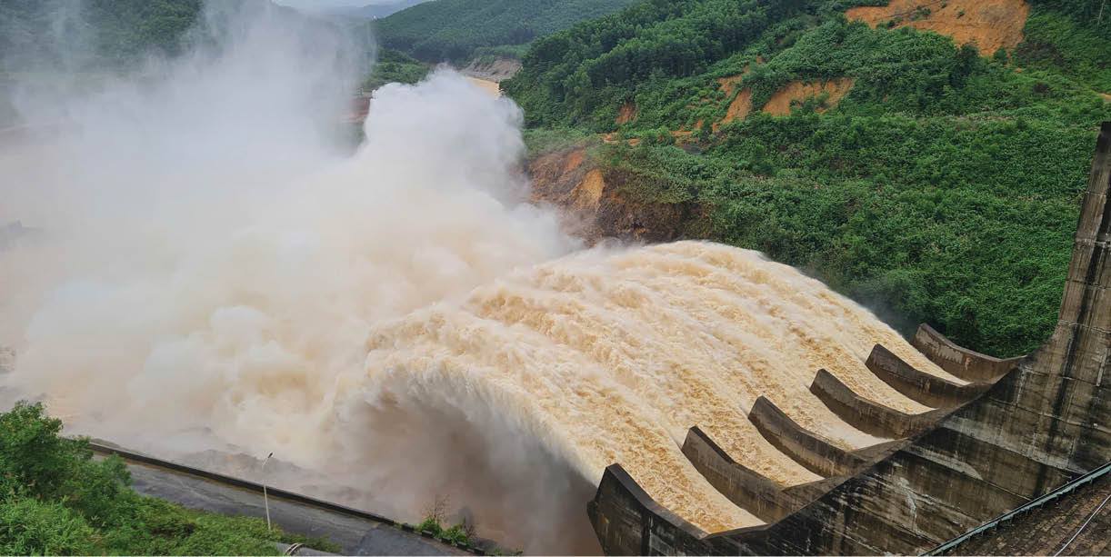 Hồ đập góp phần cắt giảm đỉnh lũ cho vùng hạ du