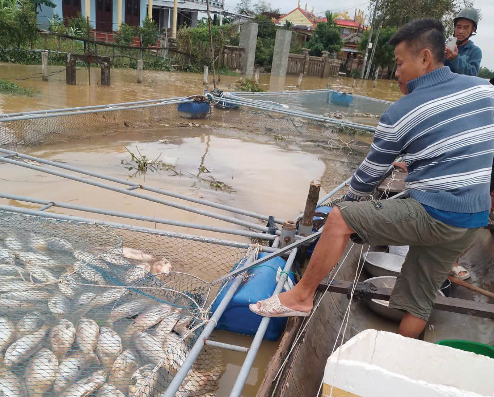 Đa dạng hình thức nuôi trồng thủy sản để tránh thiệt hại