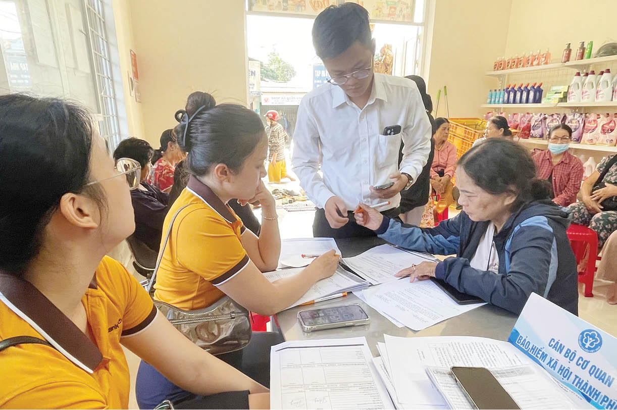 Tiện ích khi chi trả lương hưu không dùng tiền mặt