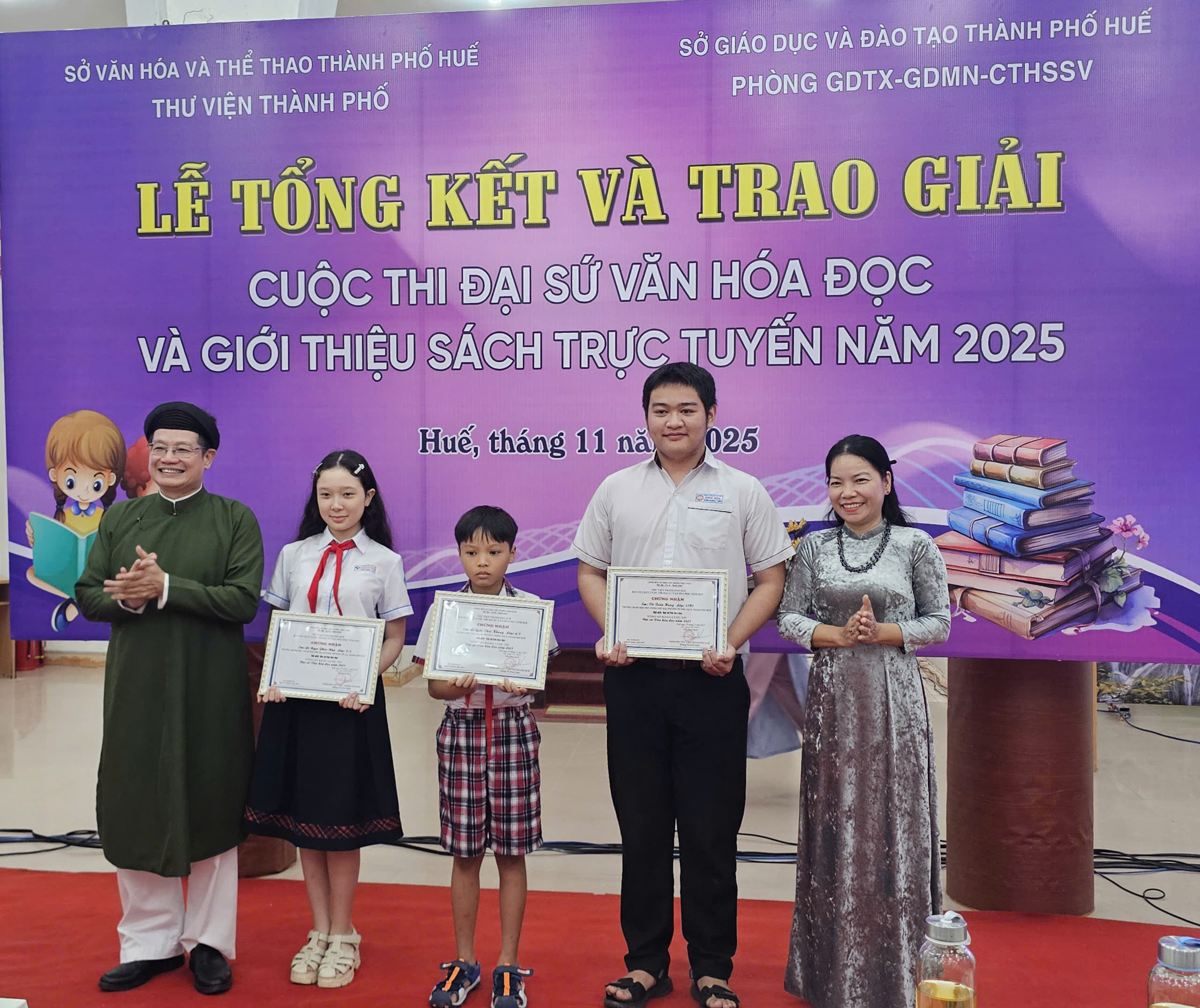 Gần 20 000 bài dự thi Đại sứ Văn hóa đọc 2025