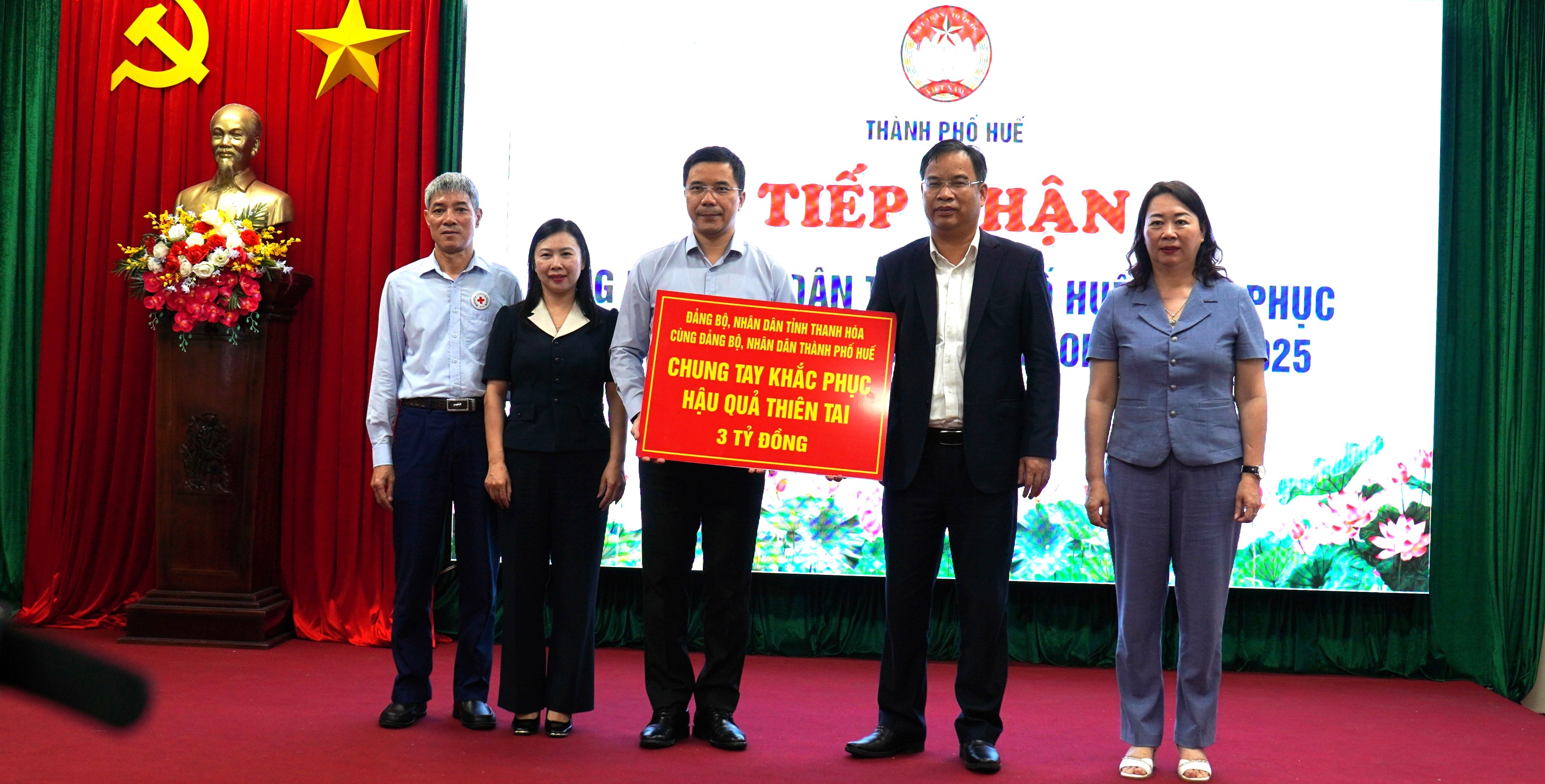 Thanh Hóa hỗ trợ Huế 3 tỷ đồng khắc phục hậu quả mưa lũ