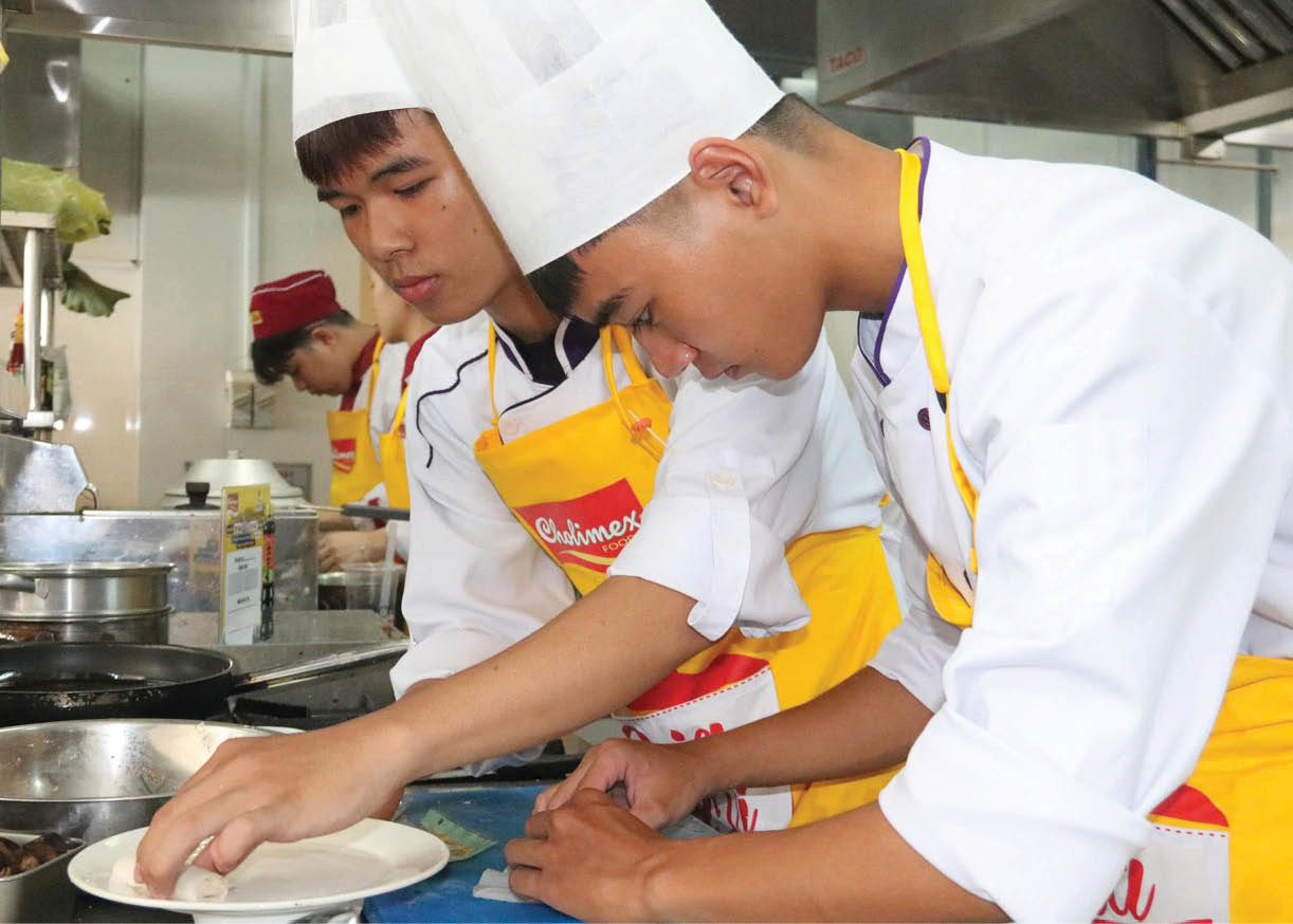 Học nghề ngắn hạn, làm sớm - sống vững