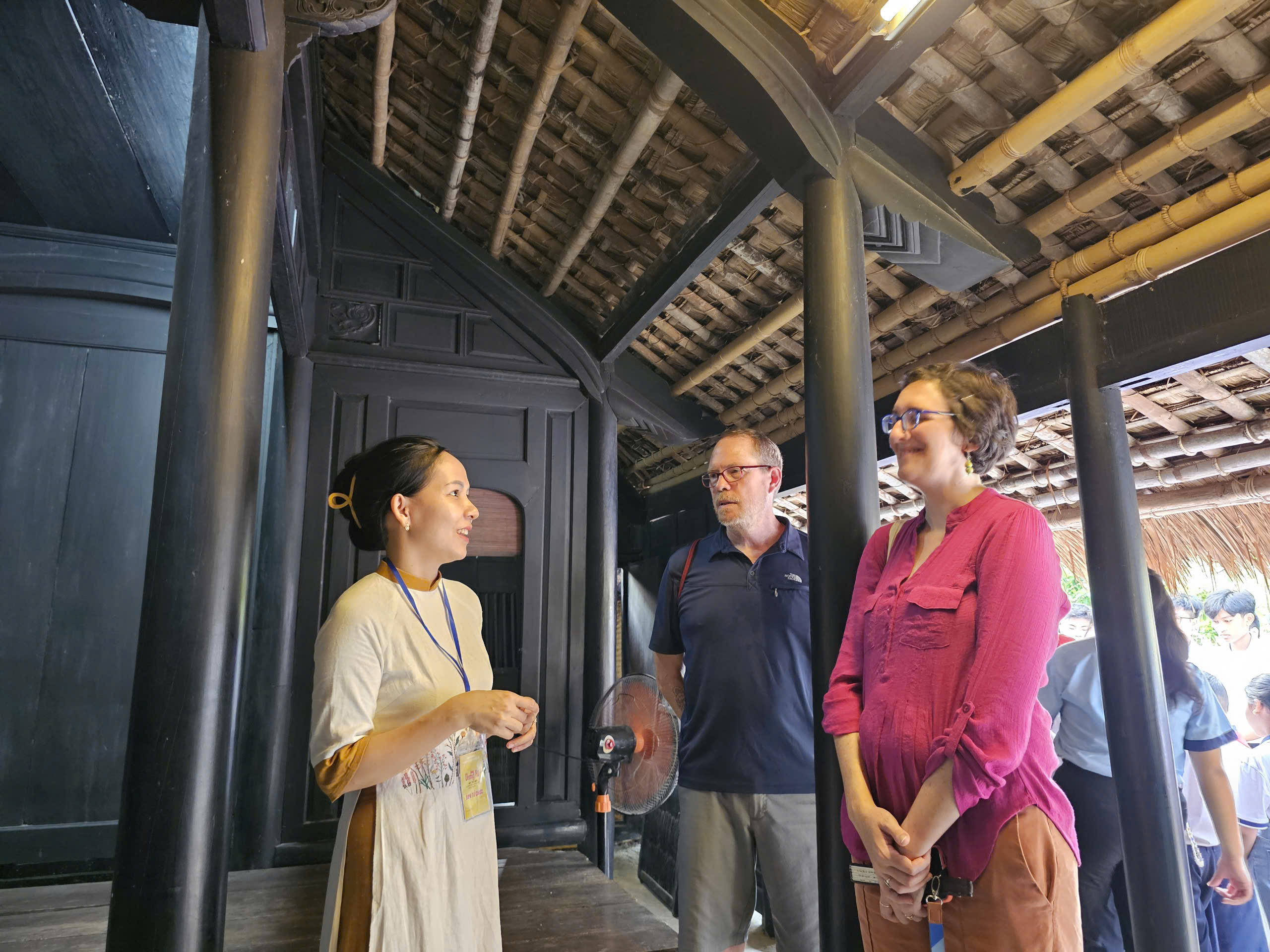 Đưa giá trị di tích Chủ tịch Hồ Chí Minh phục vụ phát triển du lịch