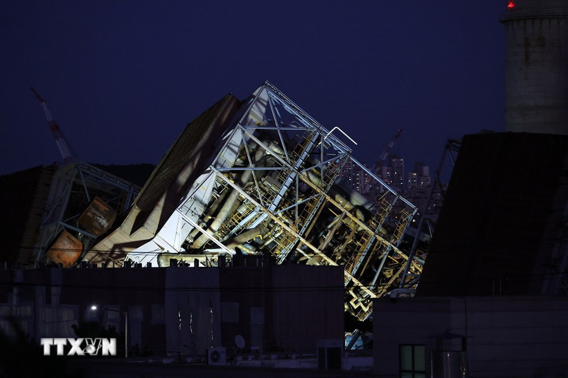 Sập tháp nhà máy nhiệt điện ở Hàn Quốc Phát hiện nạn nhân còn sống sót