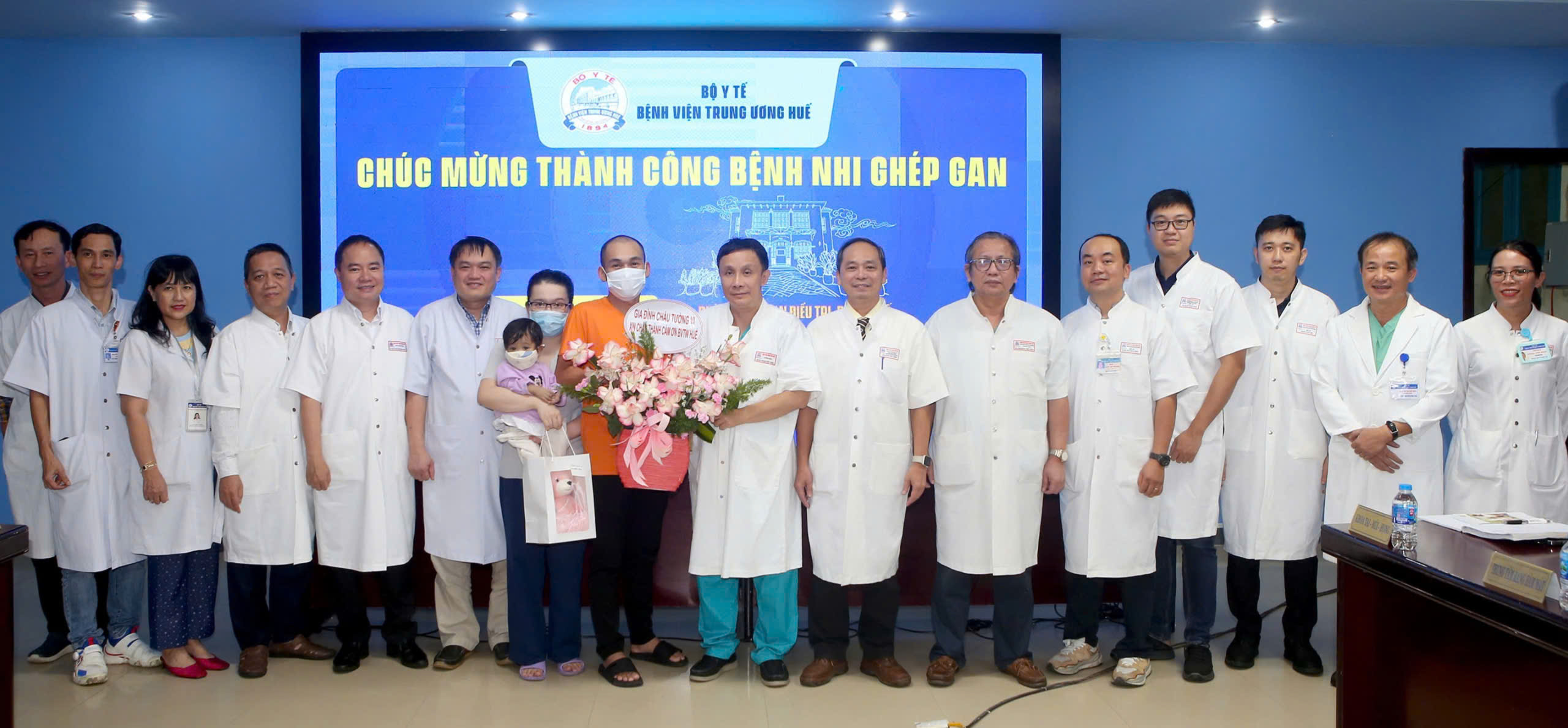 Bệnh viện Trung ương Huế làm chủ công nghệ ghép gan cứu sống bệnh nhi 2 tuổi