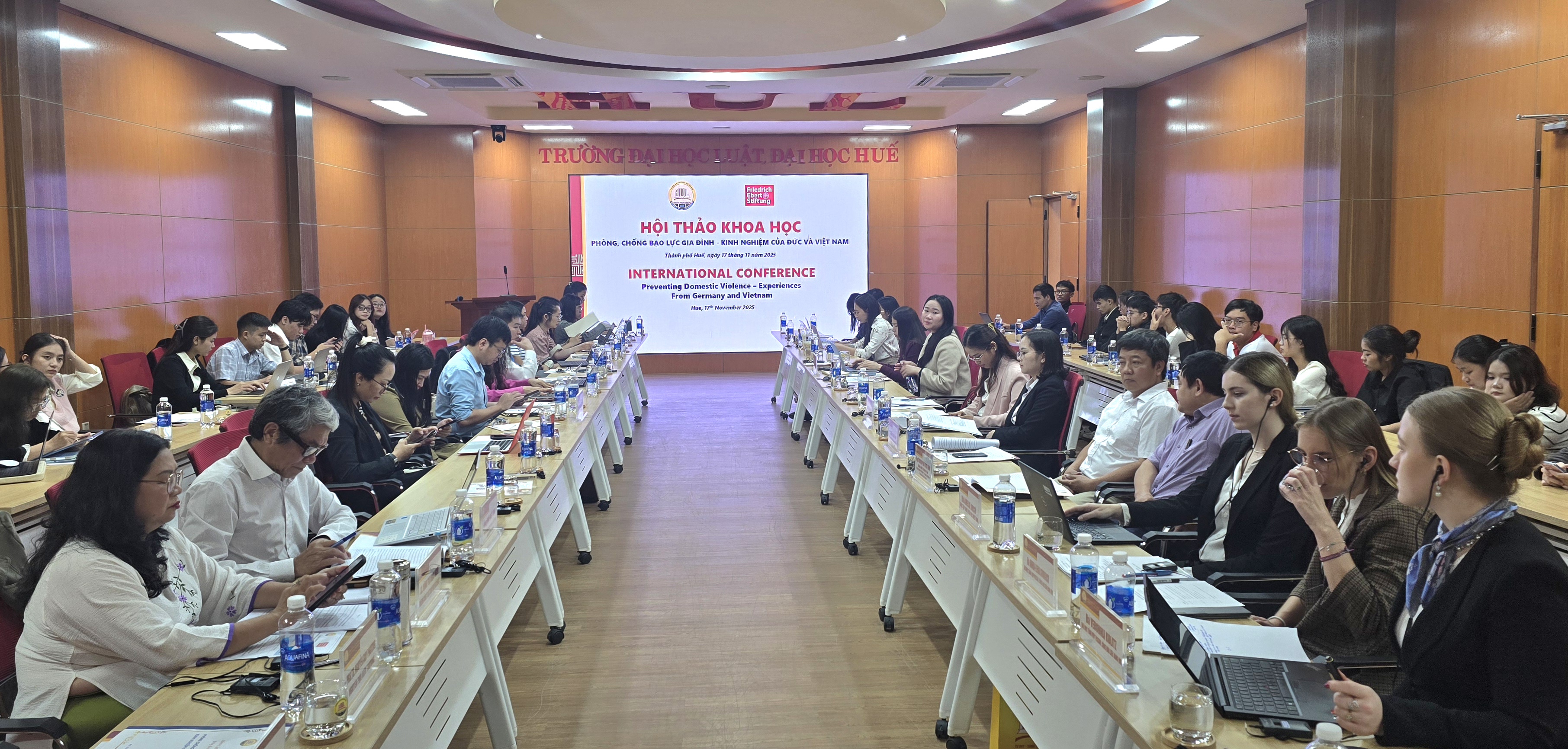 Phòng chống bạo lực gia đình