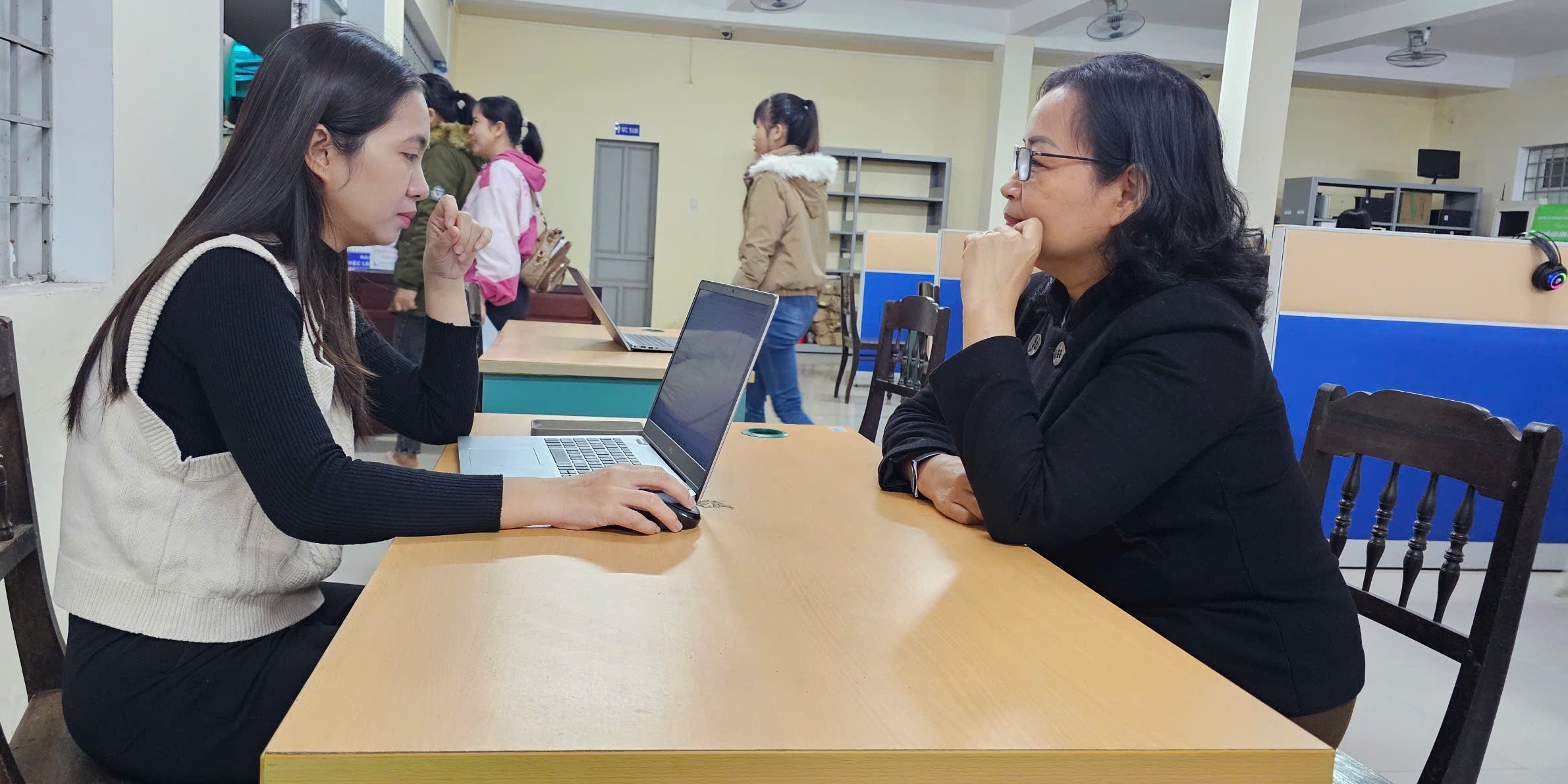 Hơn 5 000 cơ hội việc làm và học nghề tại phiên giao việc làm khu vực miền Trung