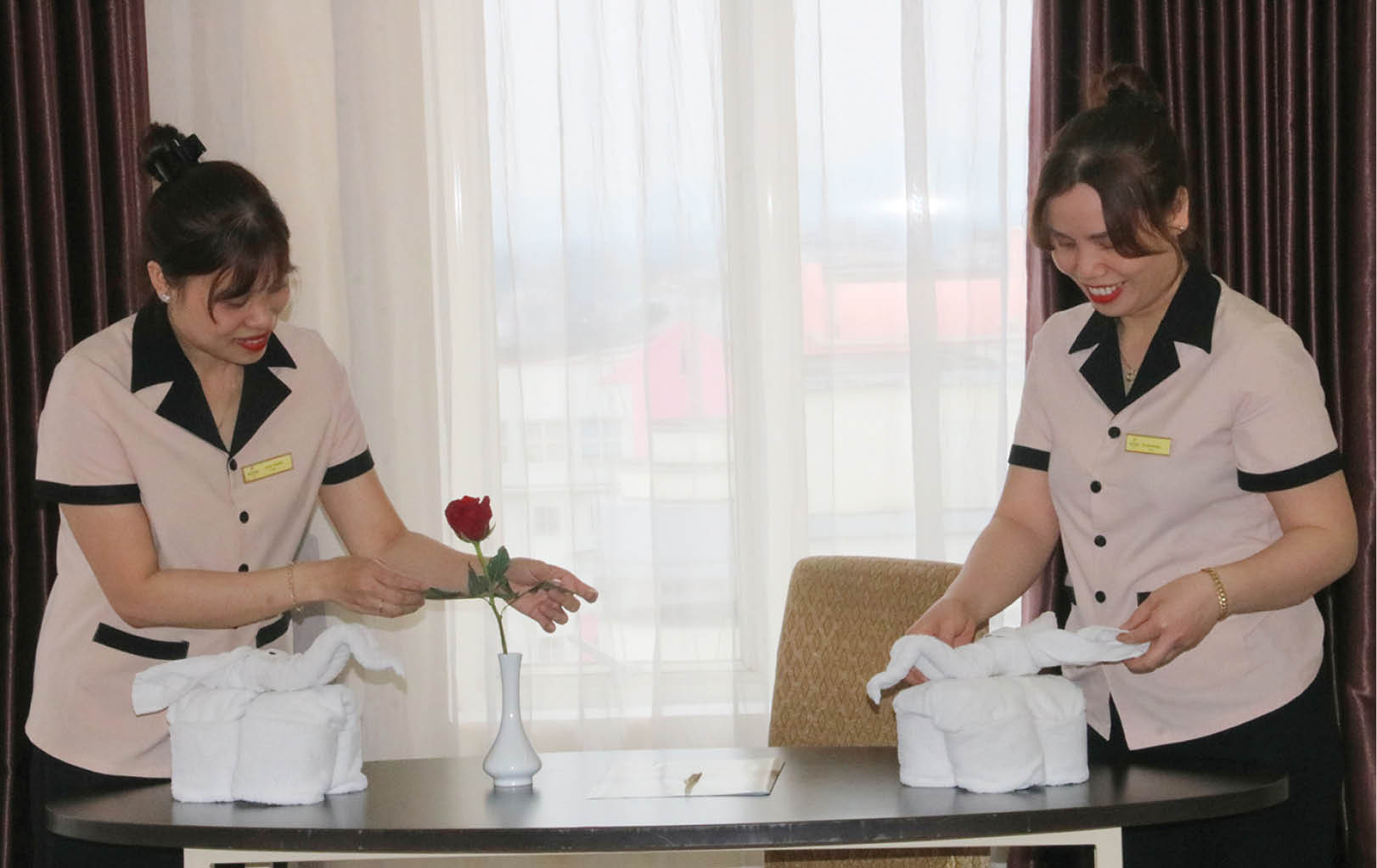 Các cơ sở lưu trú chật vật lấp đầy công suất