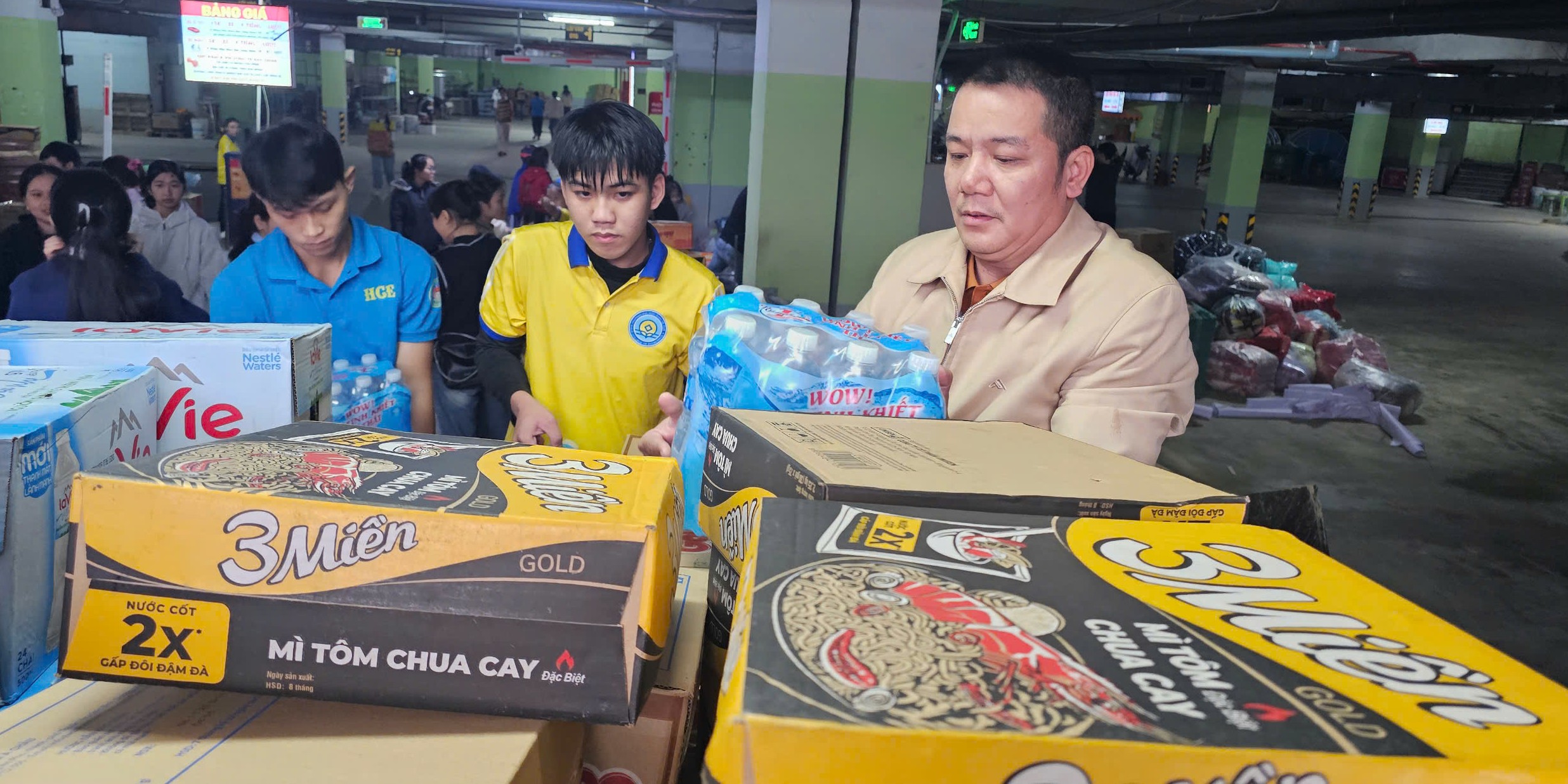 Doanh nhân trẻ Huế hướng về người dân vùng lũ Nam Trung Bộ