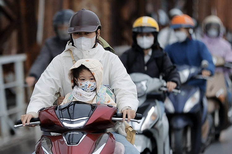 Thời tiết ngày 24 11 Không khí lạnh tăng cường gây rét sâu ở Bắc Bộ, mưa lớn tiếp diễn ở Trung Bộ